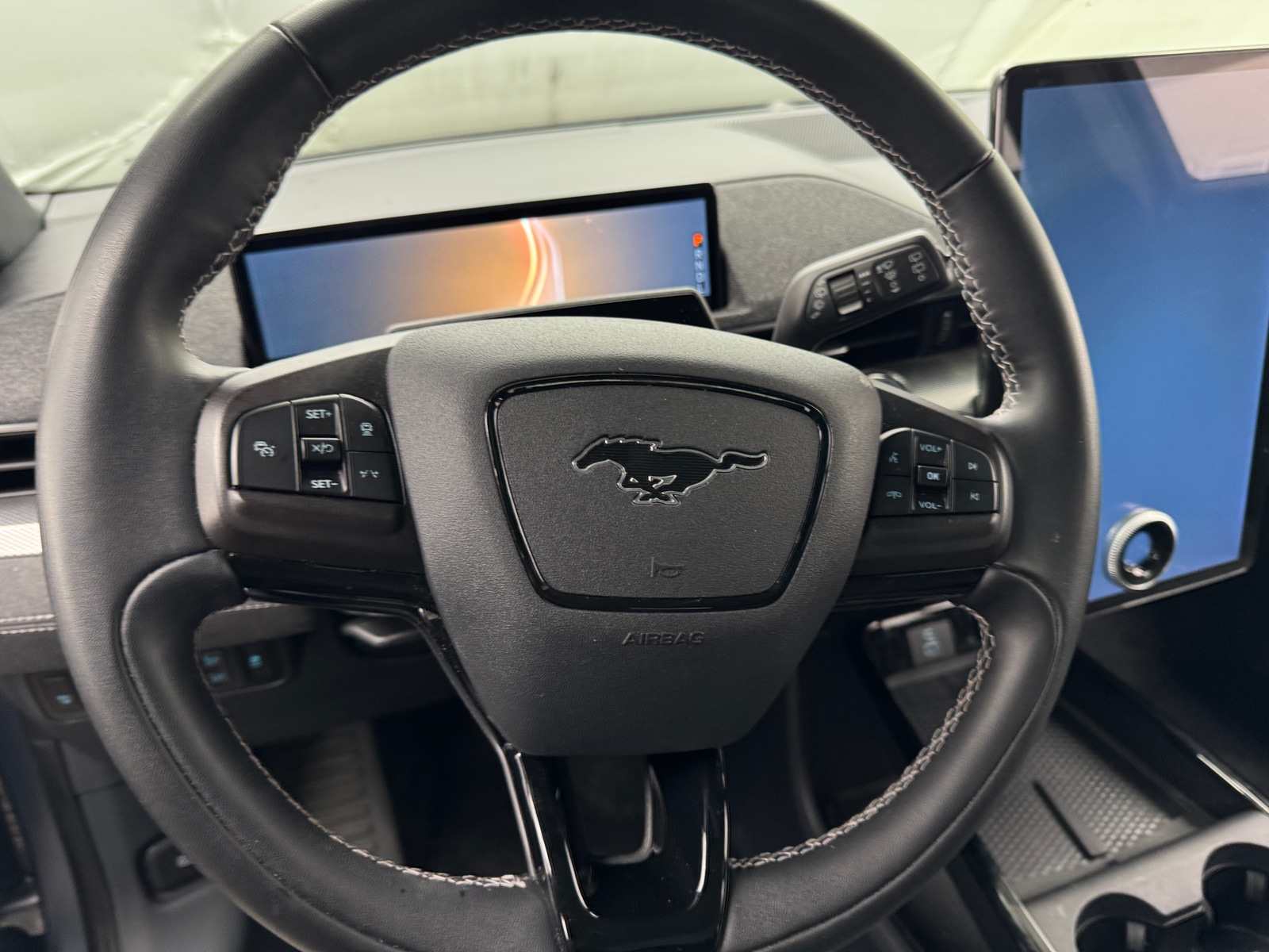 Thumbnail: 2022 Ford Mustang Mach-E - 5