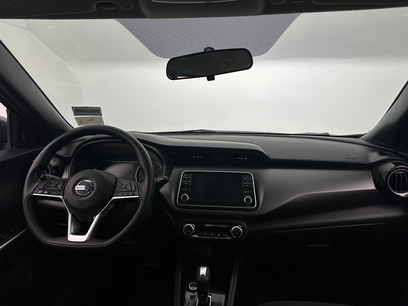 Thumbnail: 2019 Nissan Kicks - 3