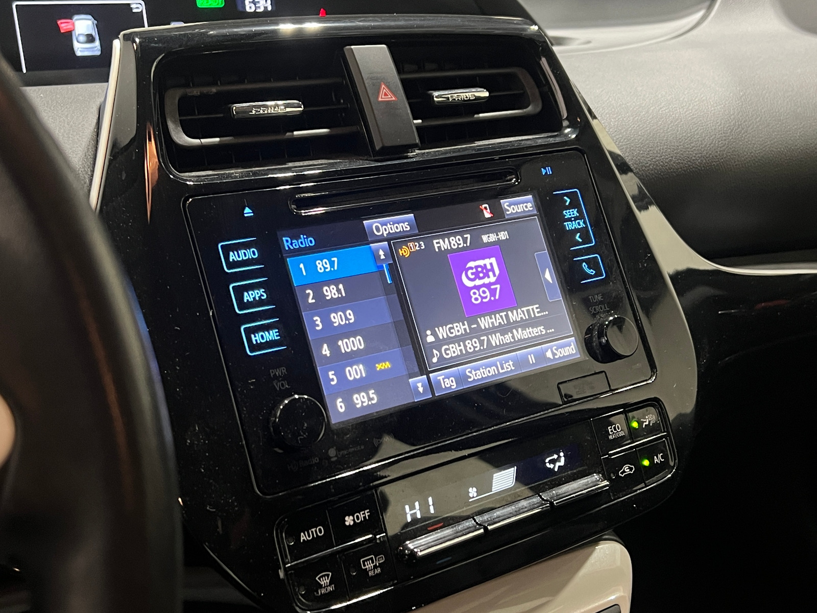 Thumbnail: 2018 Toyota Prius - 4