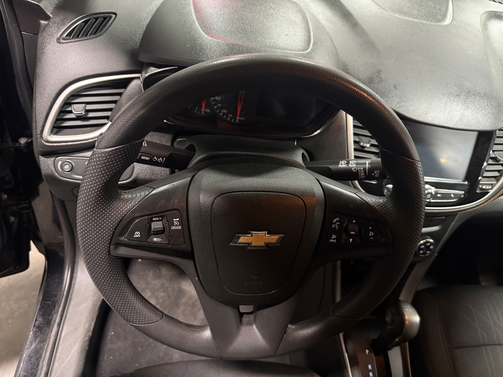 Thumbnail: 2017 Chevrolet Trax - 5