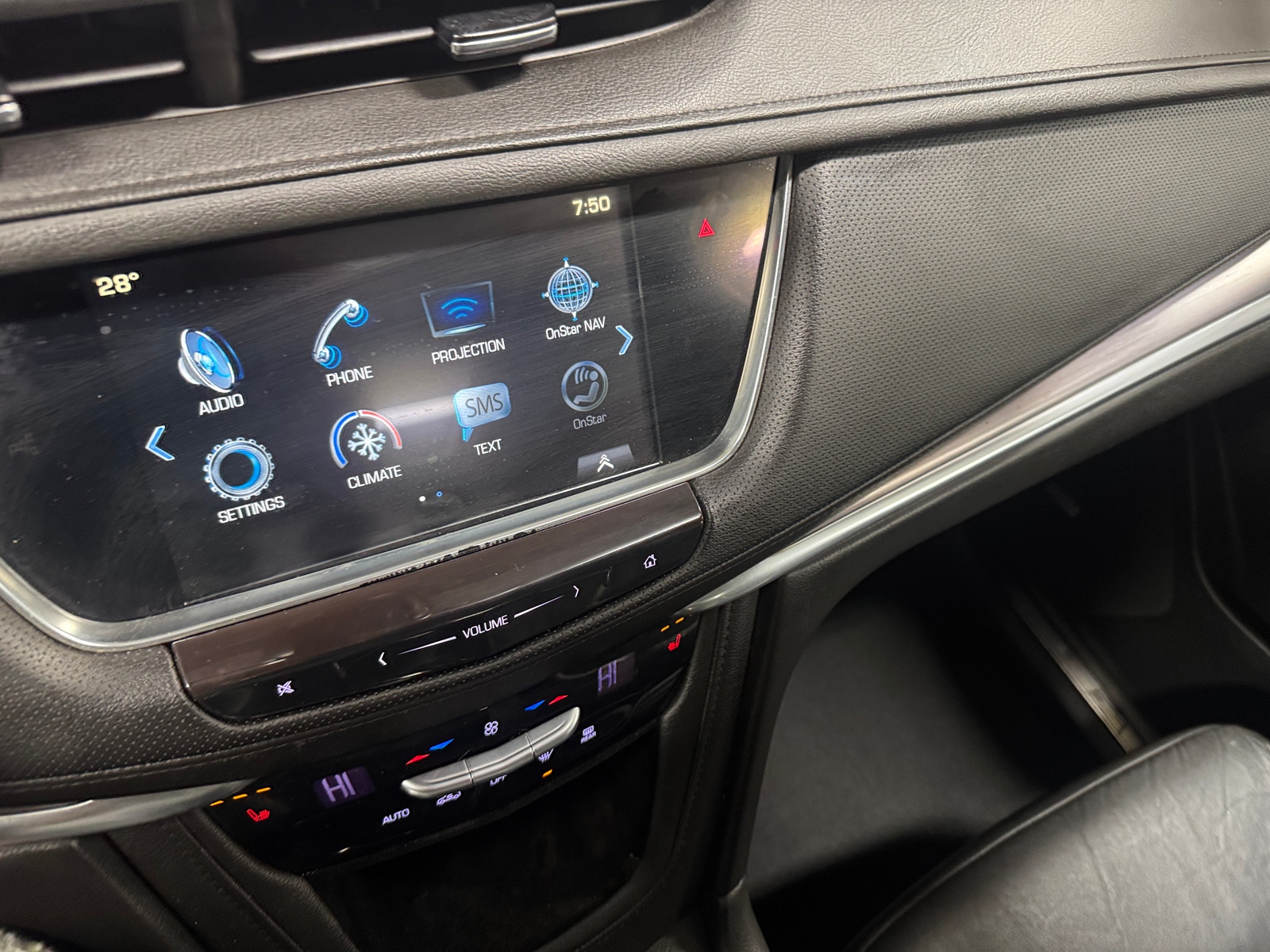 Thumbnail: 2018 Cadillac XT5 - 3