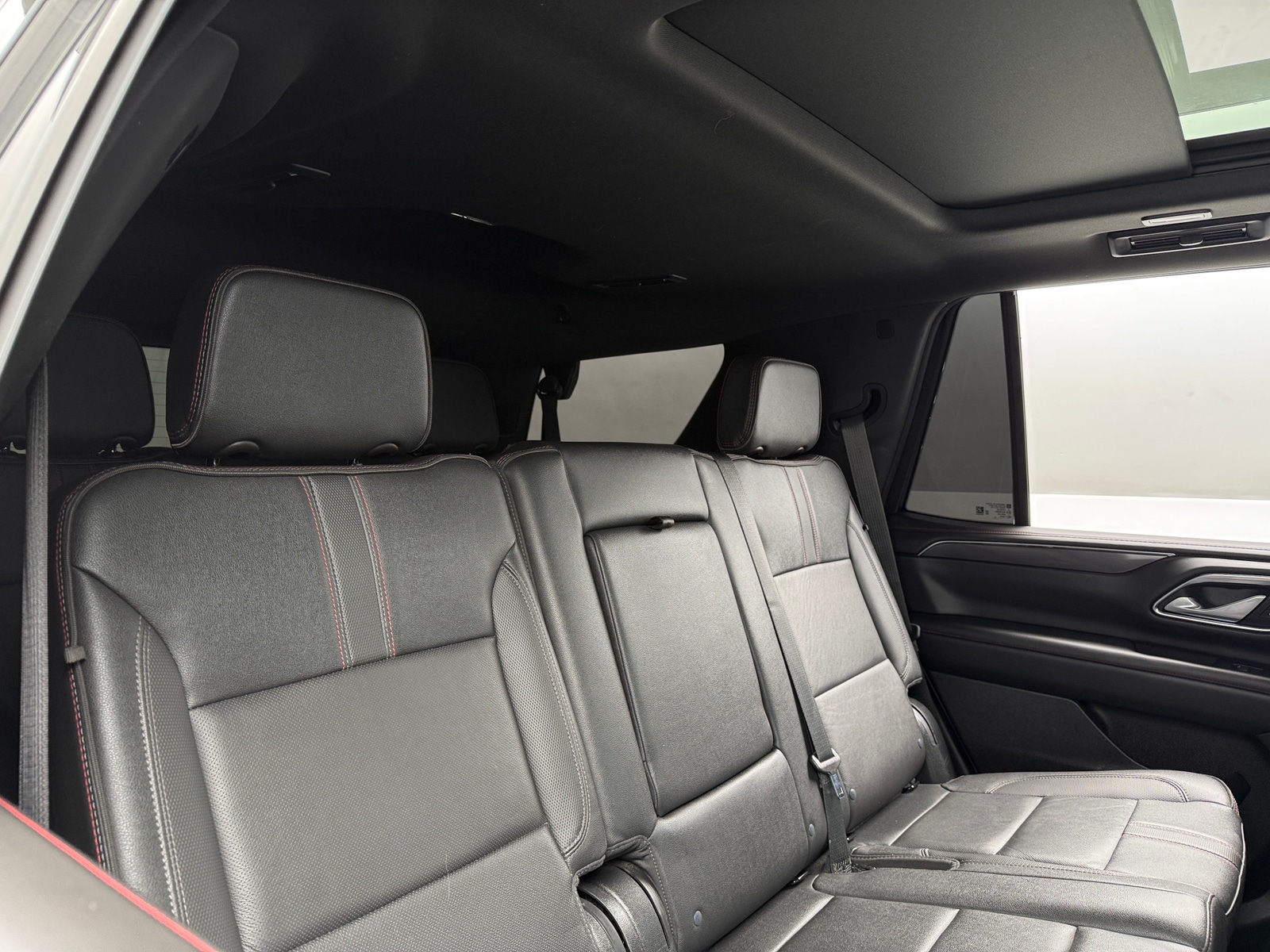 Thumbnail: 2022 Chevrolet Tahoe - 5