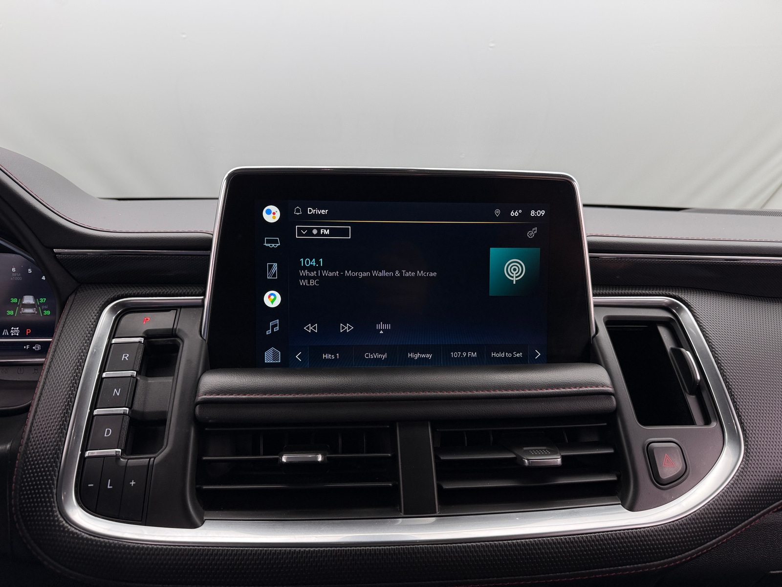 Thumbnail: 2022 Chevrolet Tahoe - 3