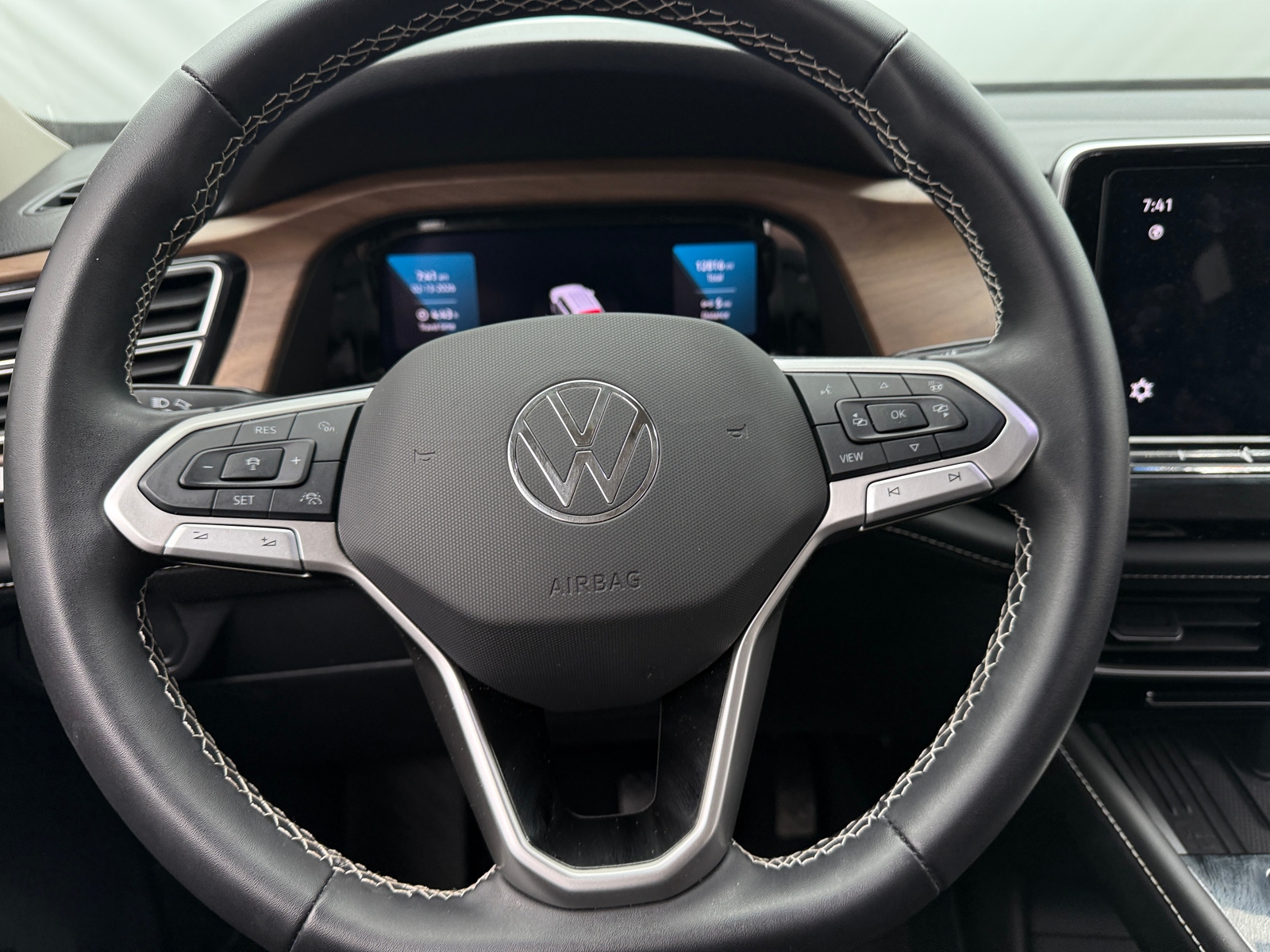 Thumbnail: 2025 Volkswagen Atlas - 4