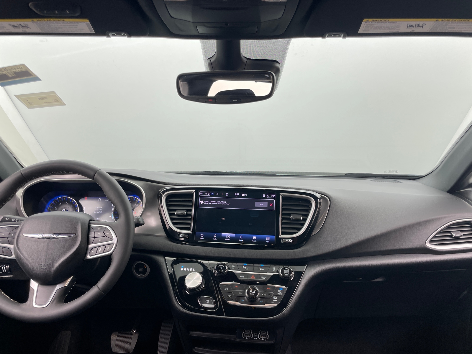 Thumbnail: 2025 Chrysler Pacifica - 2