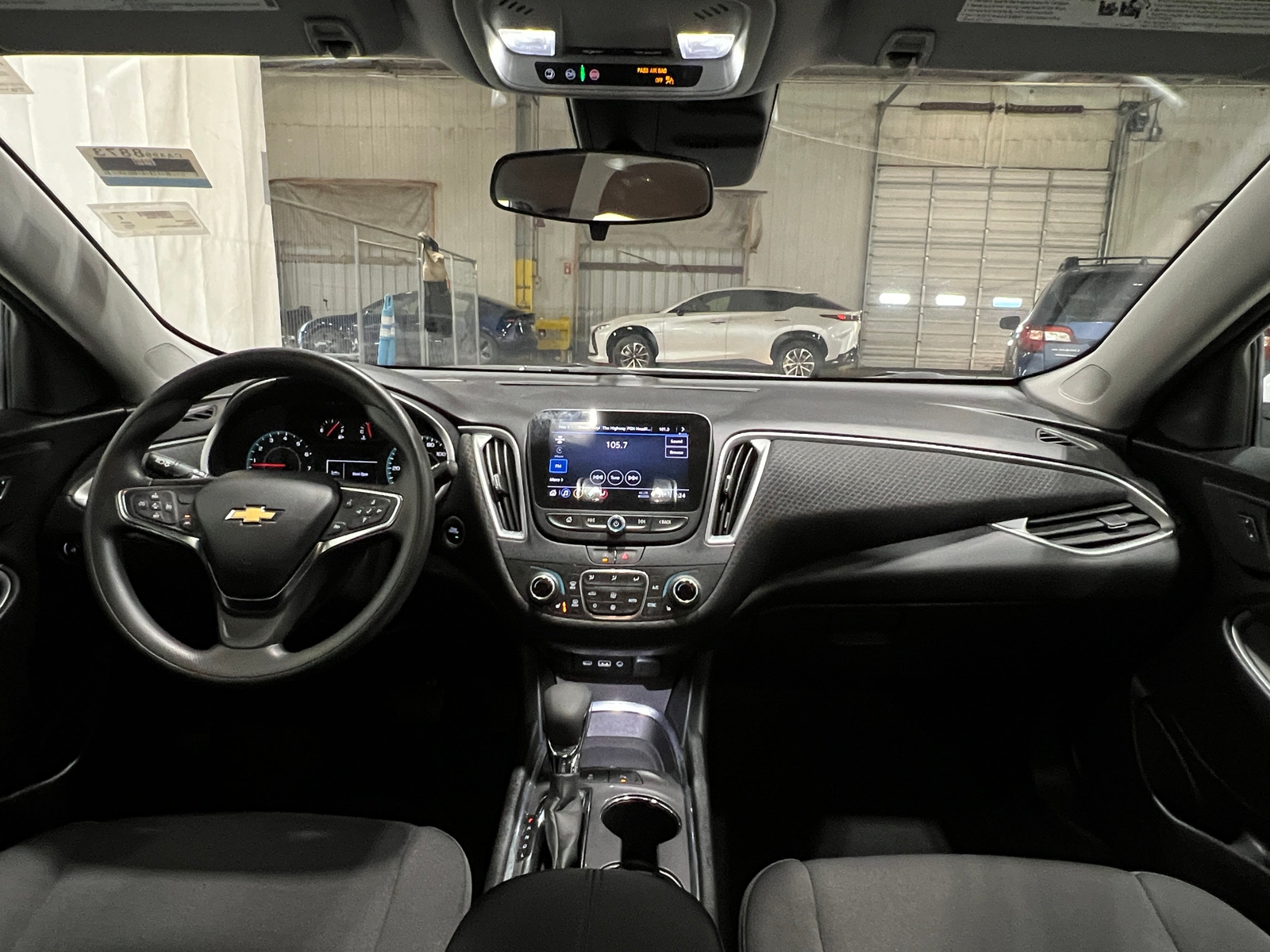 Thumbnail: 2024 Chevrolet Malibu - 3