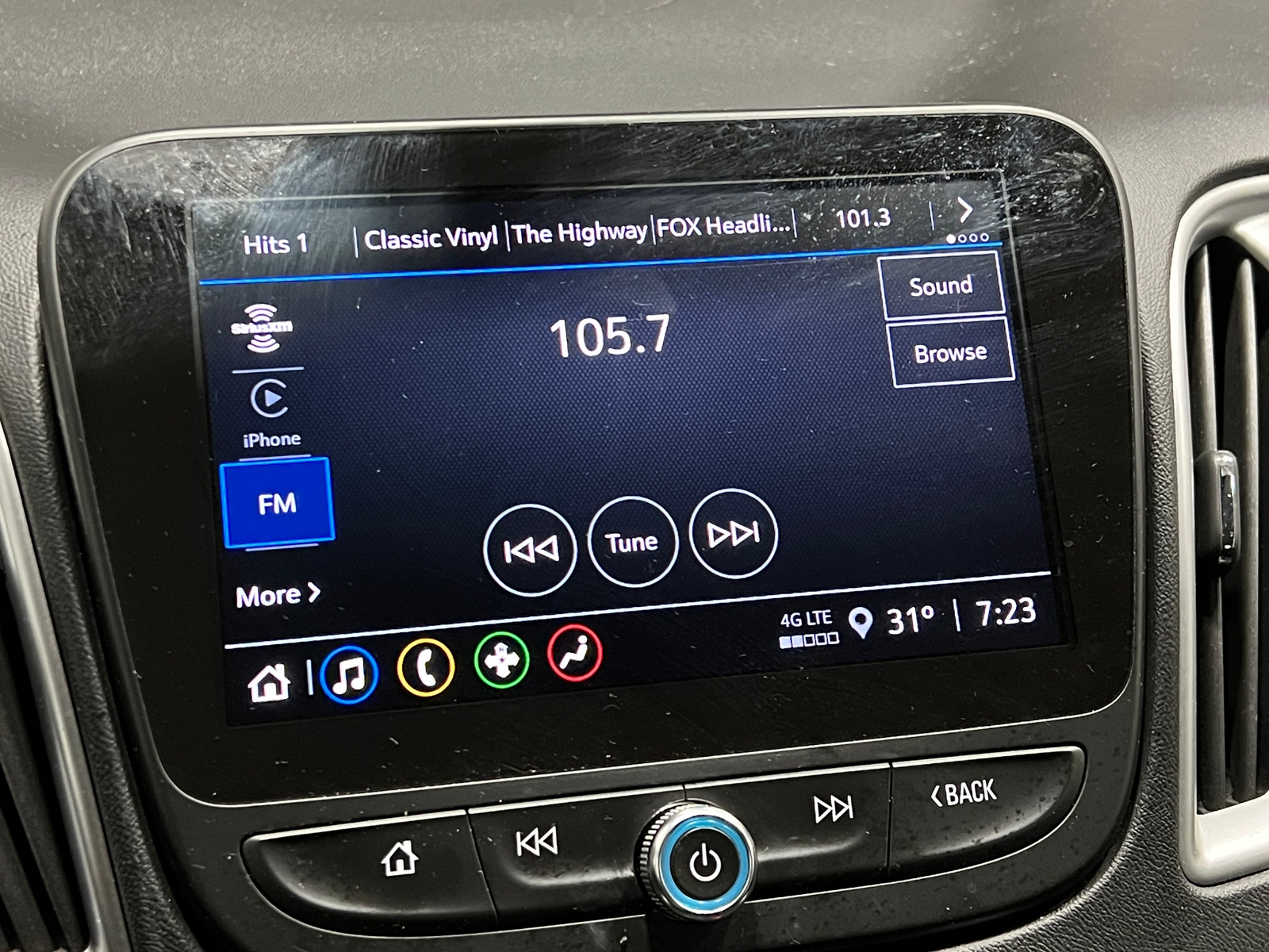 Thumbnail: 2024 Chevrolet Malibu - 4