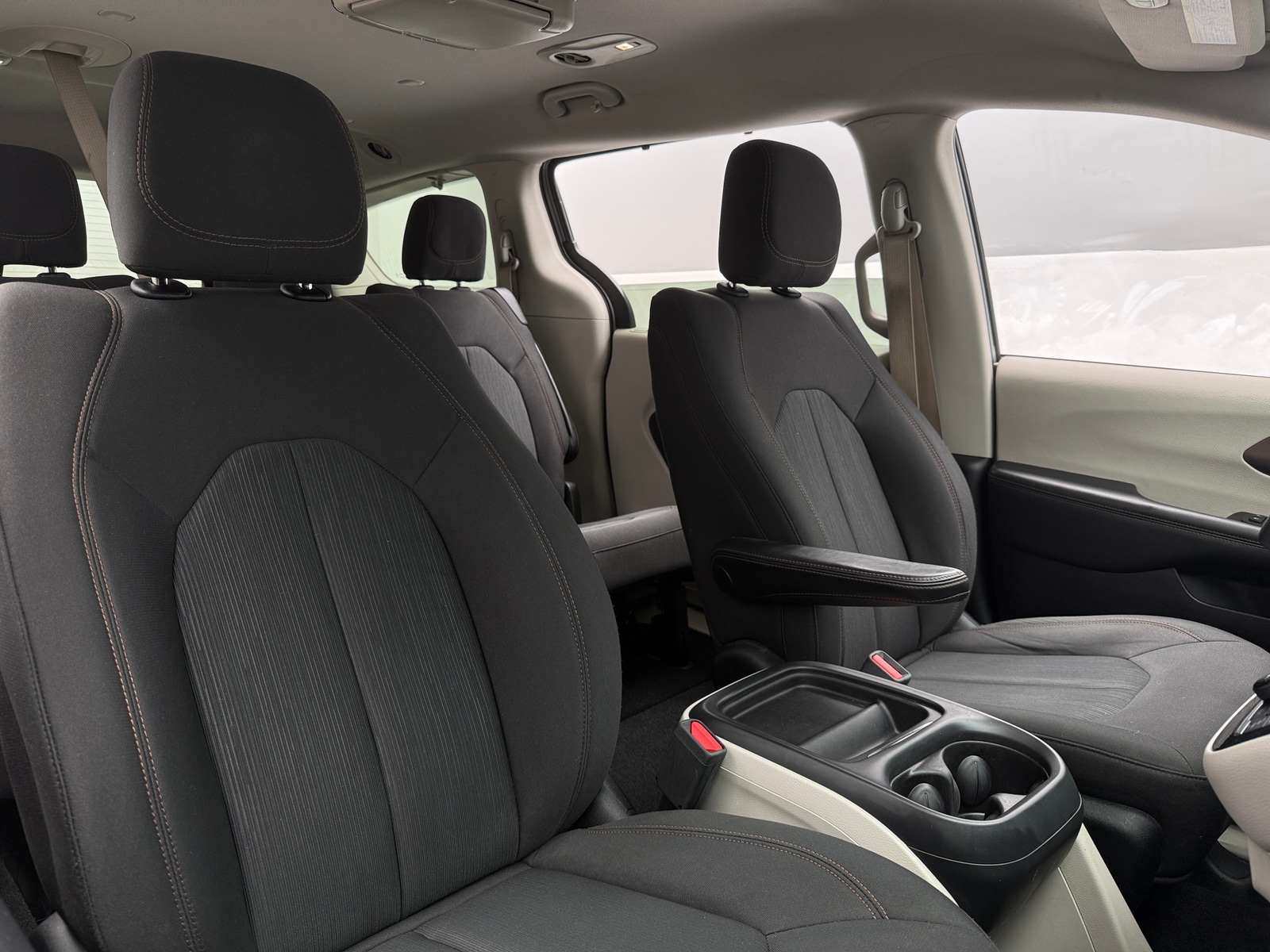 Thumbnail: 2018 Chrysler Pacifica - 2