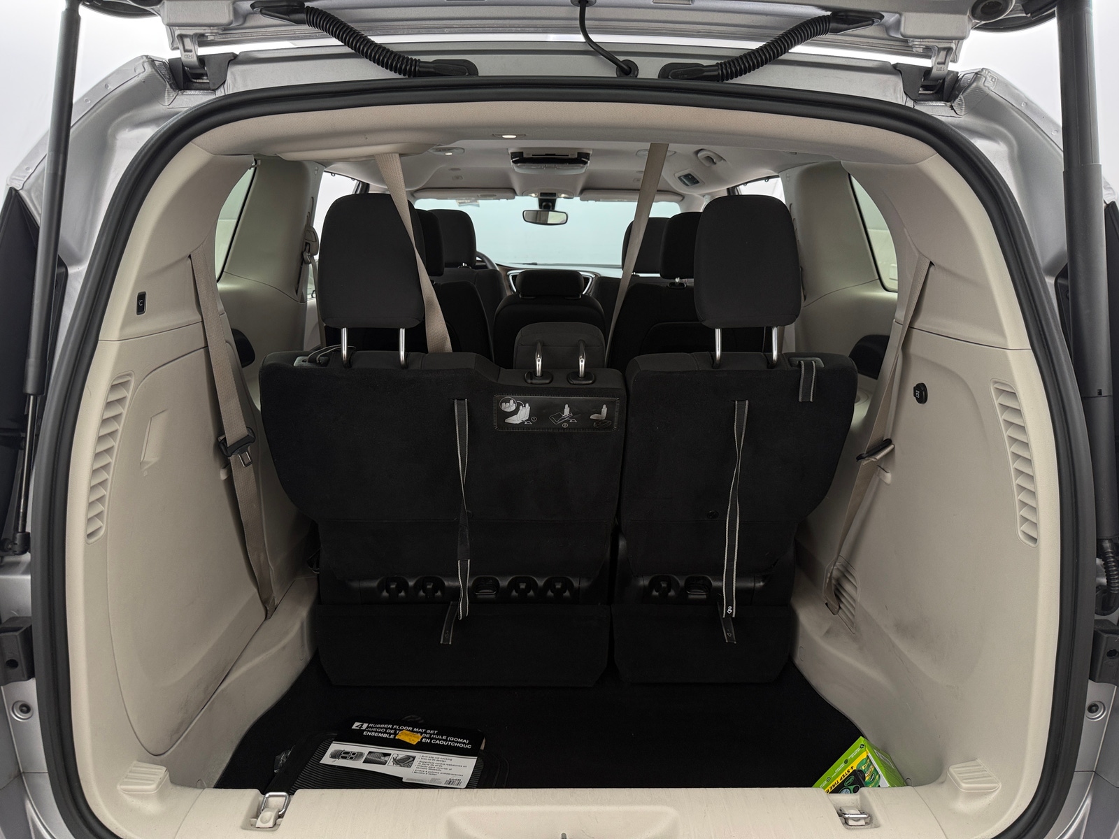 Thumbnail: 2018 Chrysler Pacifica - 7