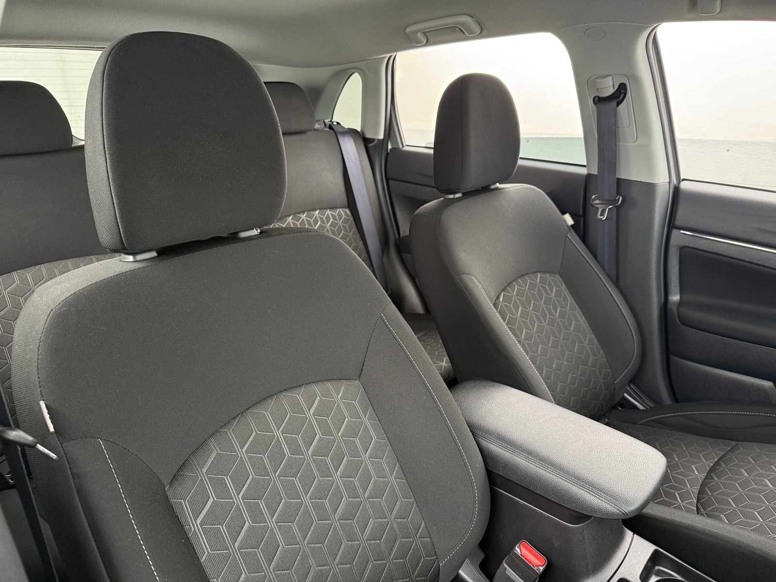 Thumbnail: 2025 Mitsubishi Outlander Sport - 2