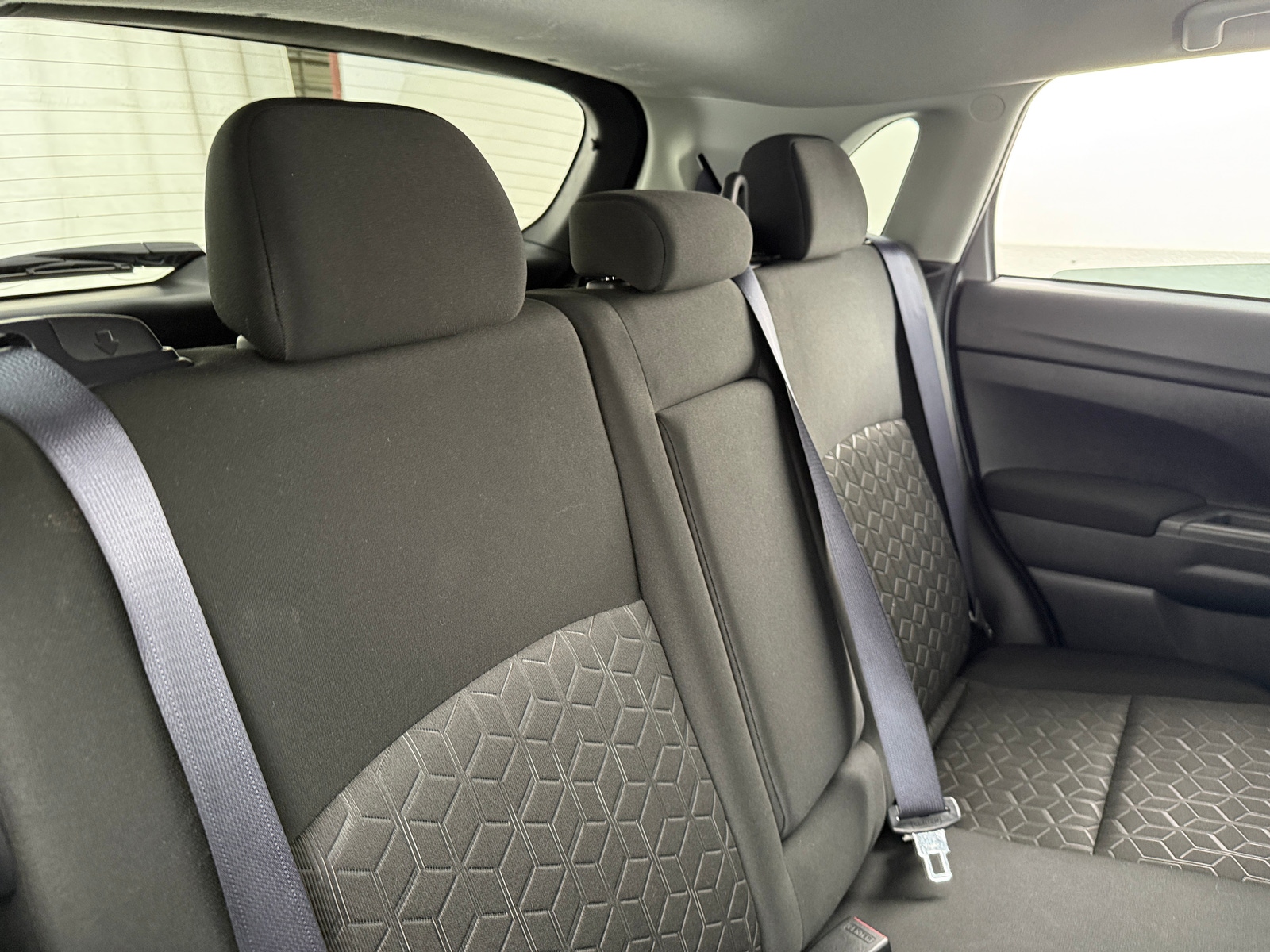 Thumbnail: 2025 Mitsubishi Outlander Sport - 6