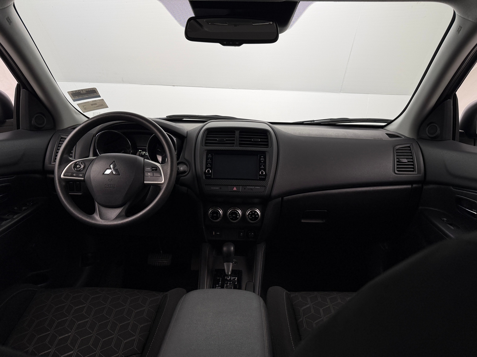 Thumbnail: 2025 Mitsubishi Outlander Sport - 3