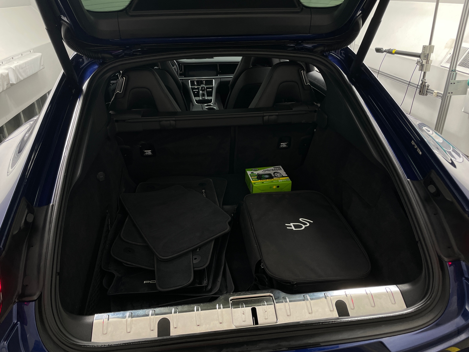 Thumbnail: 2020 Porsche Panamera - 7