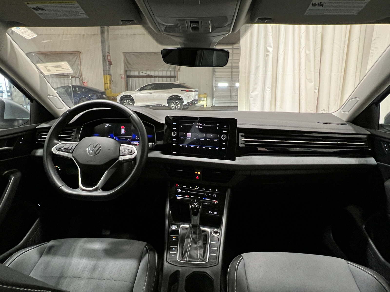 Thumbnail: 2025 Volkswagen Jetta - 2