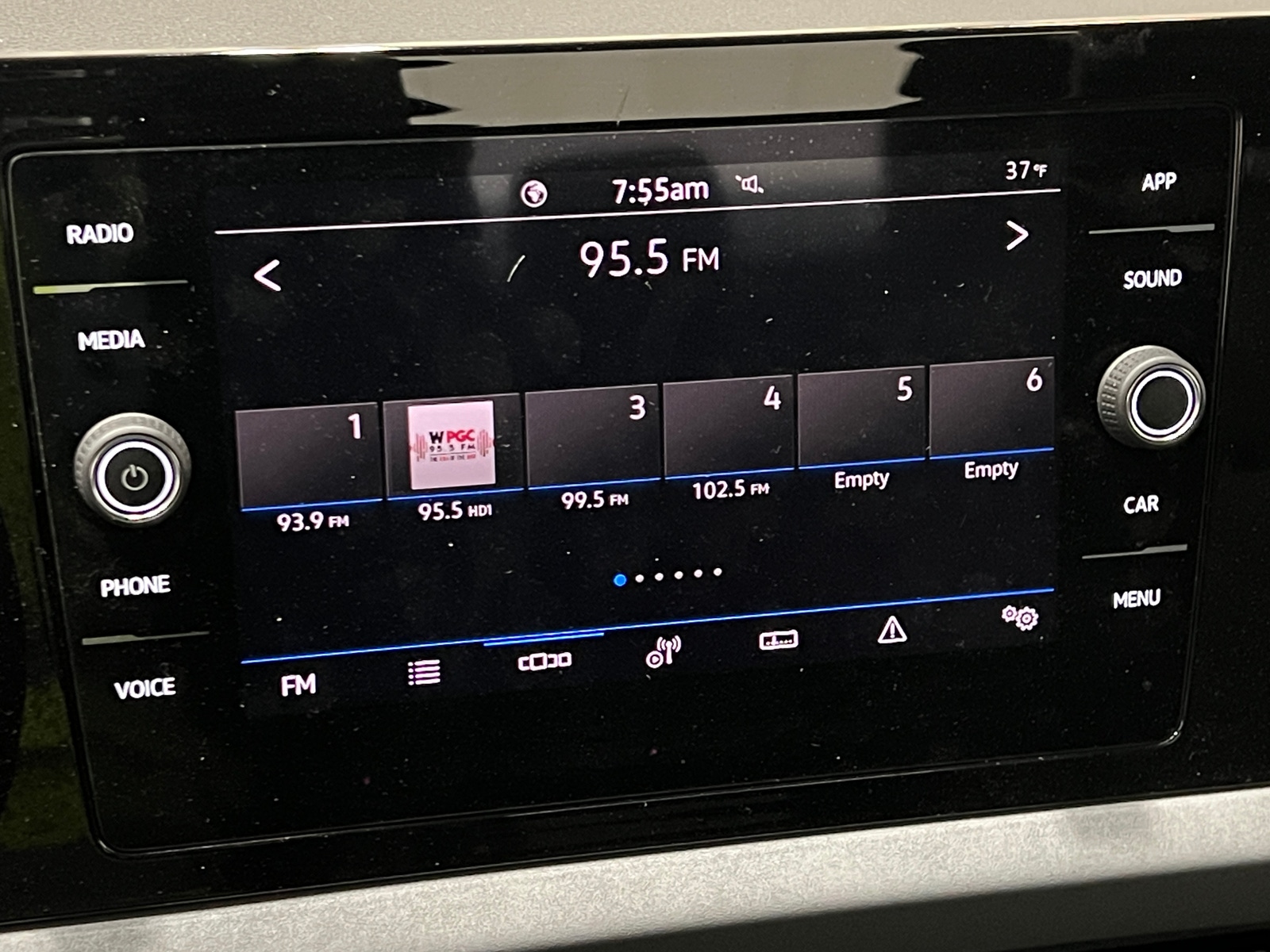 Thumbnail: 2025 Volkswagen Jetta - 3