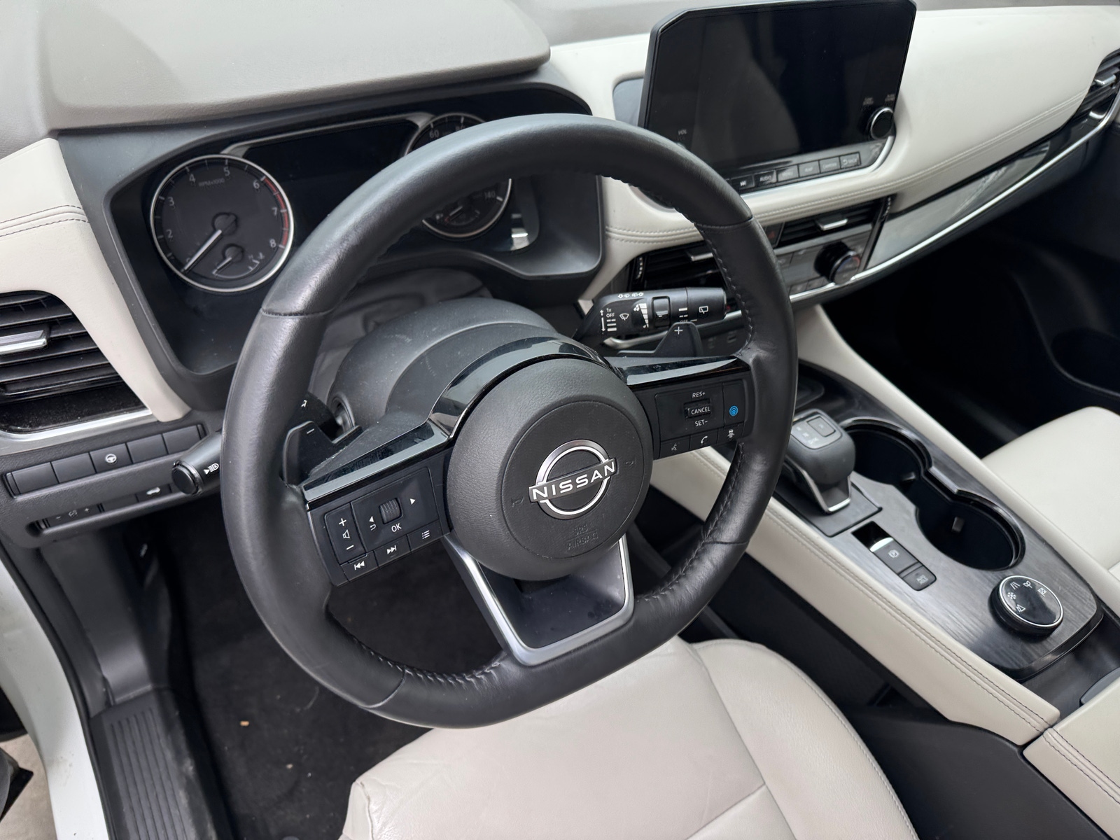 Thumbnail: 2022 Nissan Rogue - 4