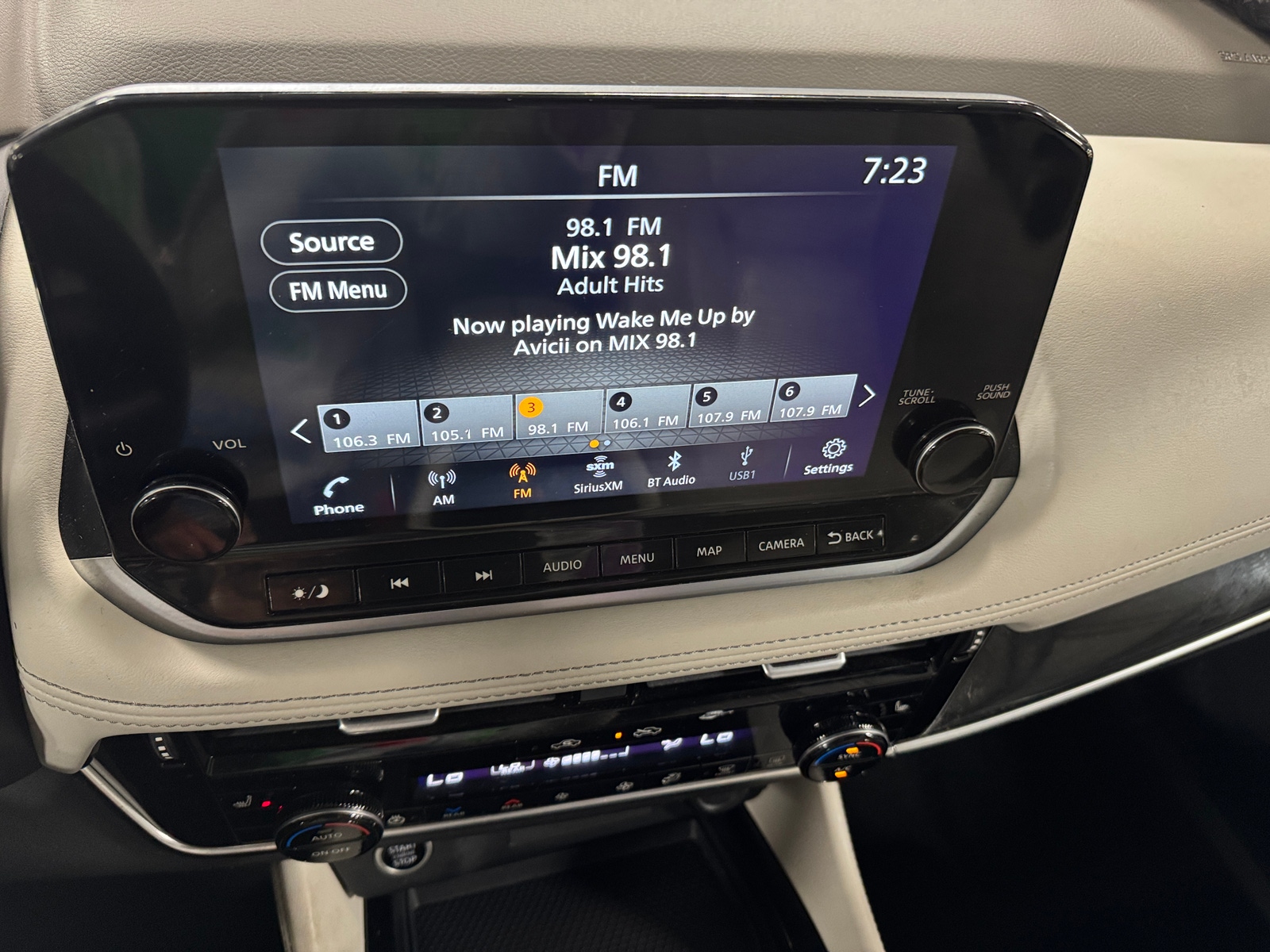 Thumbnail: 2022 Nissan Rogue - 3