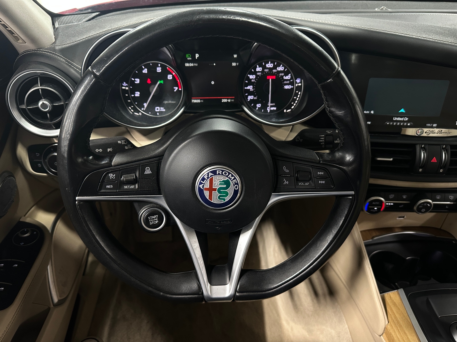 Thumbnail: 2017 Alfa Romeo Giulia - 4