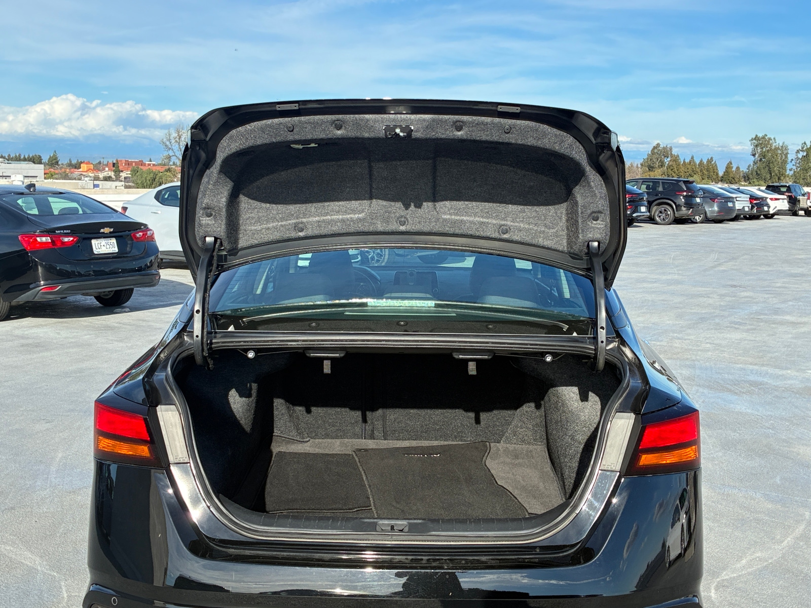 Thumbnail: 2025 Nissan Altima - 6