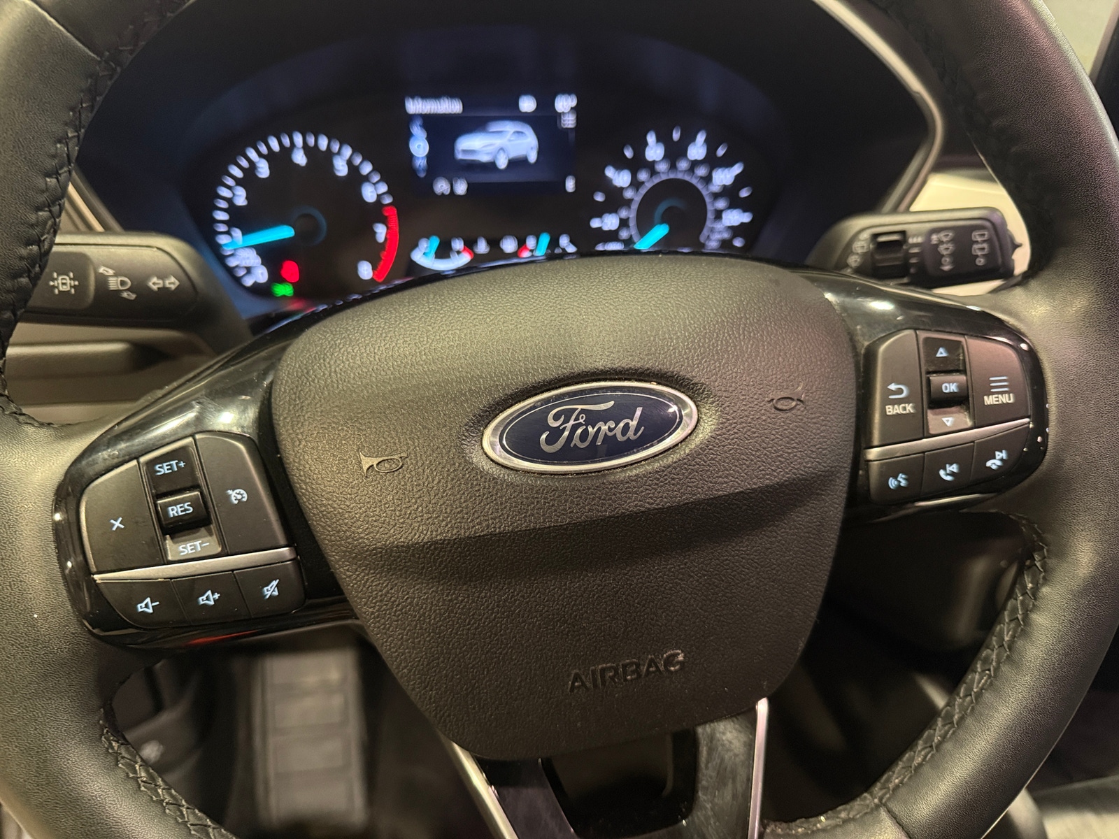 Thumbnail: 2022 Ford Escape - 5