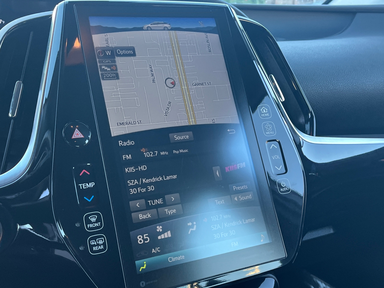 Thumbnail: 2022 Toyota Prius Prime - 4