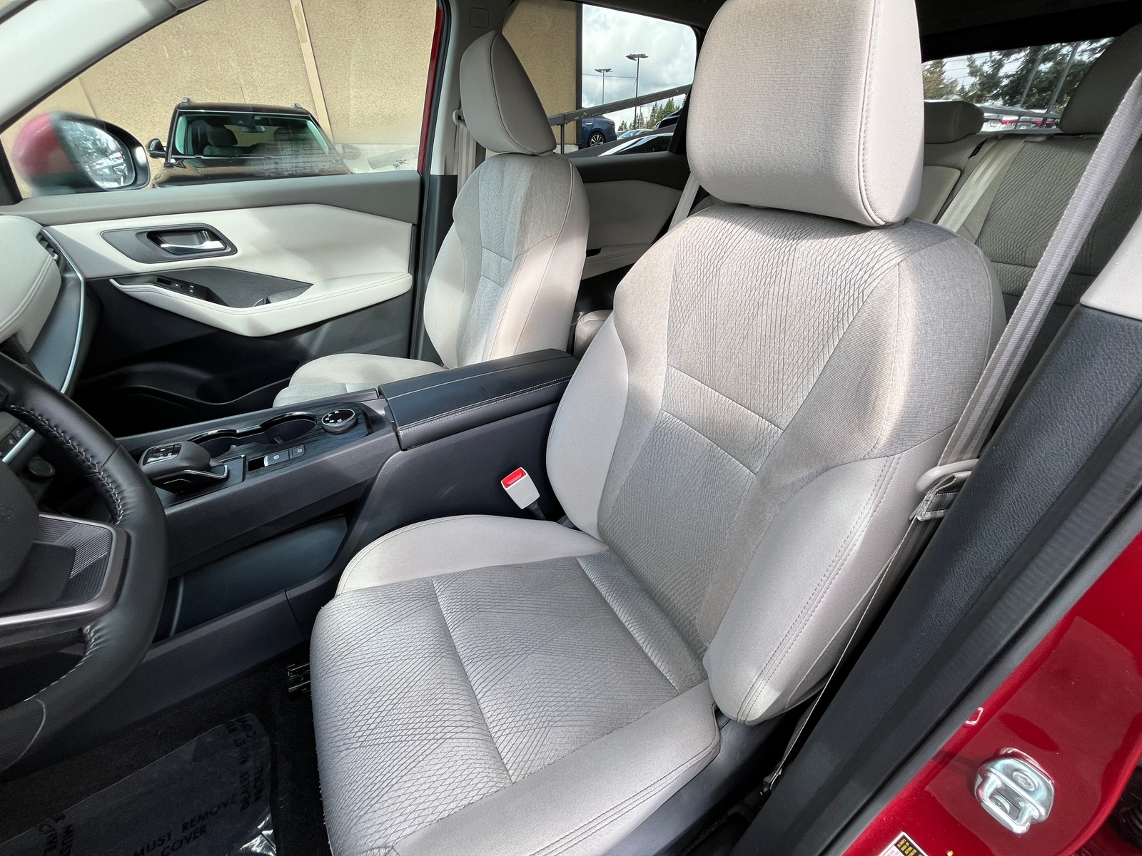 Thumbnail: 2025 Nissan Rogue - 2