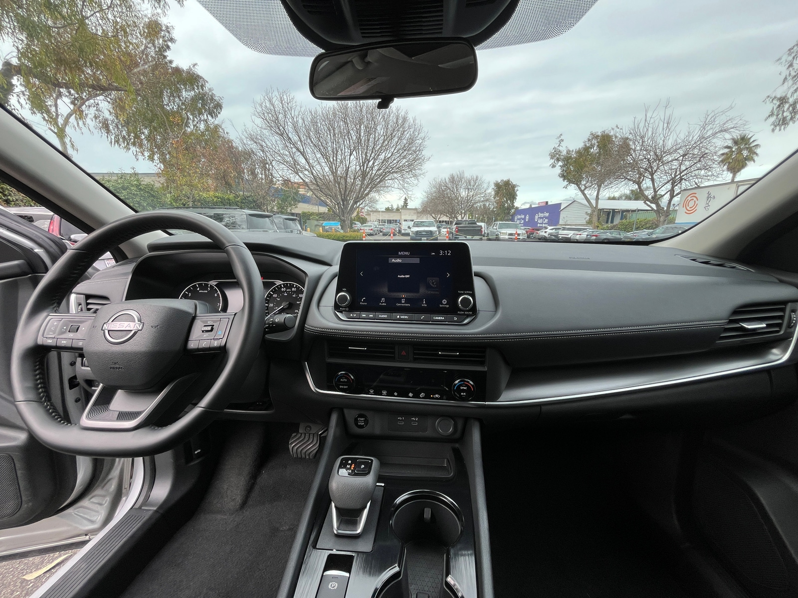 Thumbnail: 2025 Nissan Rogue - 3