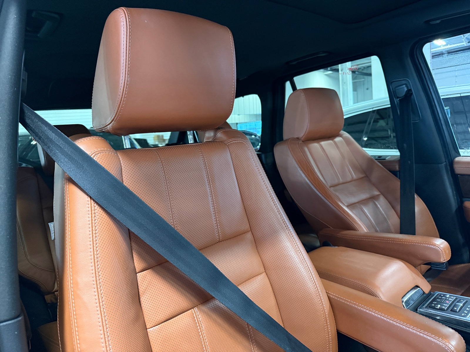 Thumbnail: 2013 Land Rover Range Rover Sport - 2