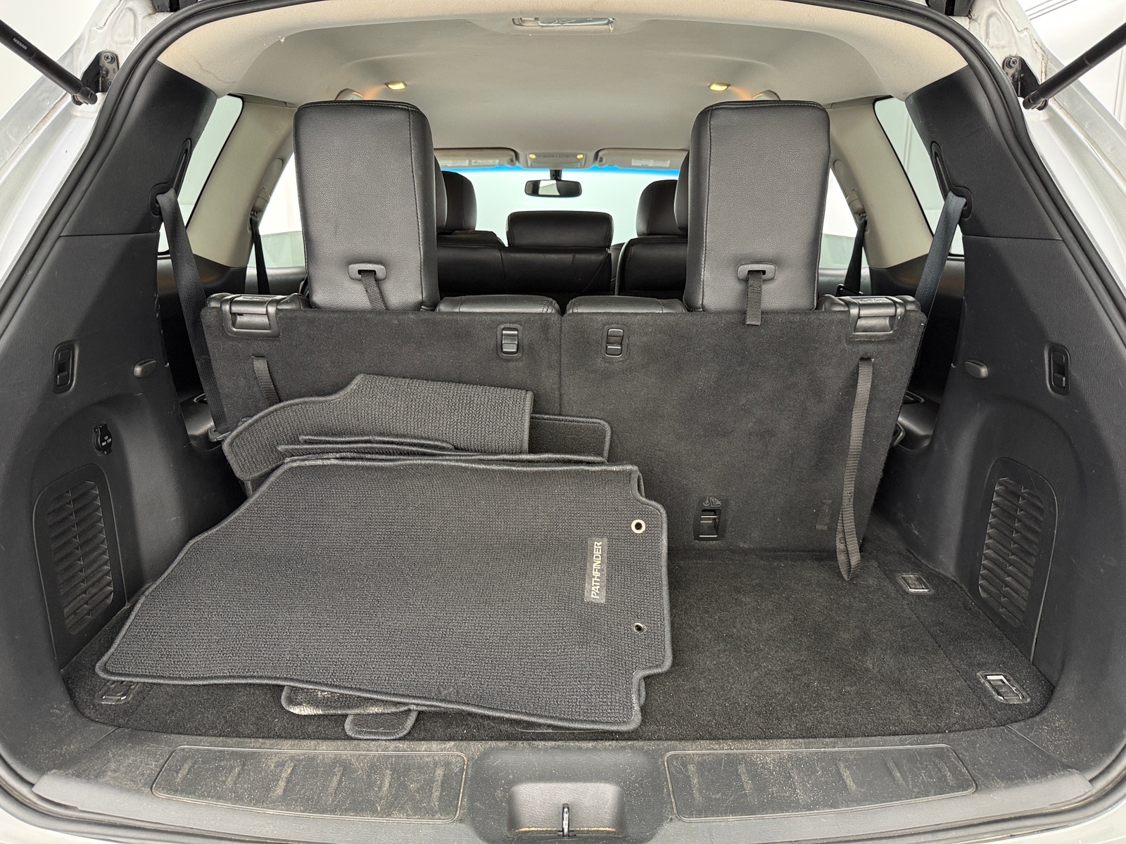 Thumbnail: 2016 Nissan Pathfinder - 7