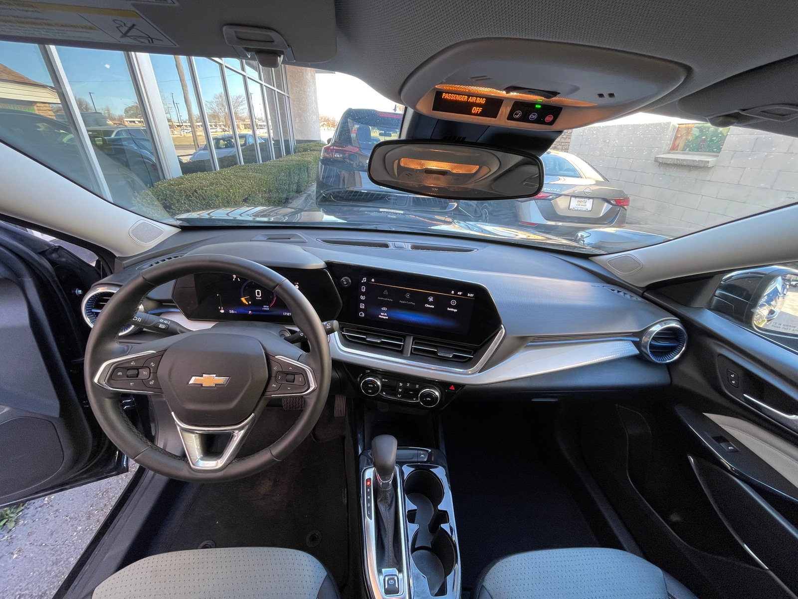 Thumbnail: 2025 Chevrolet Trax - 3