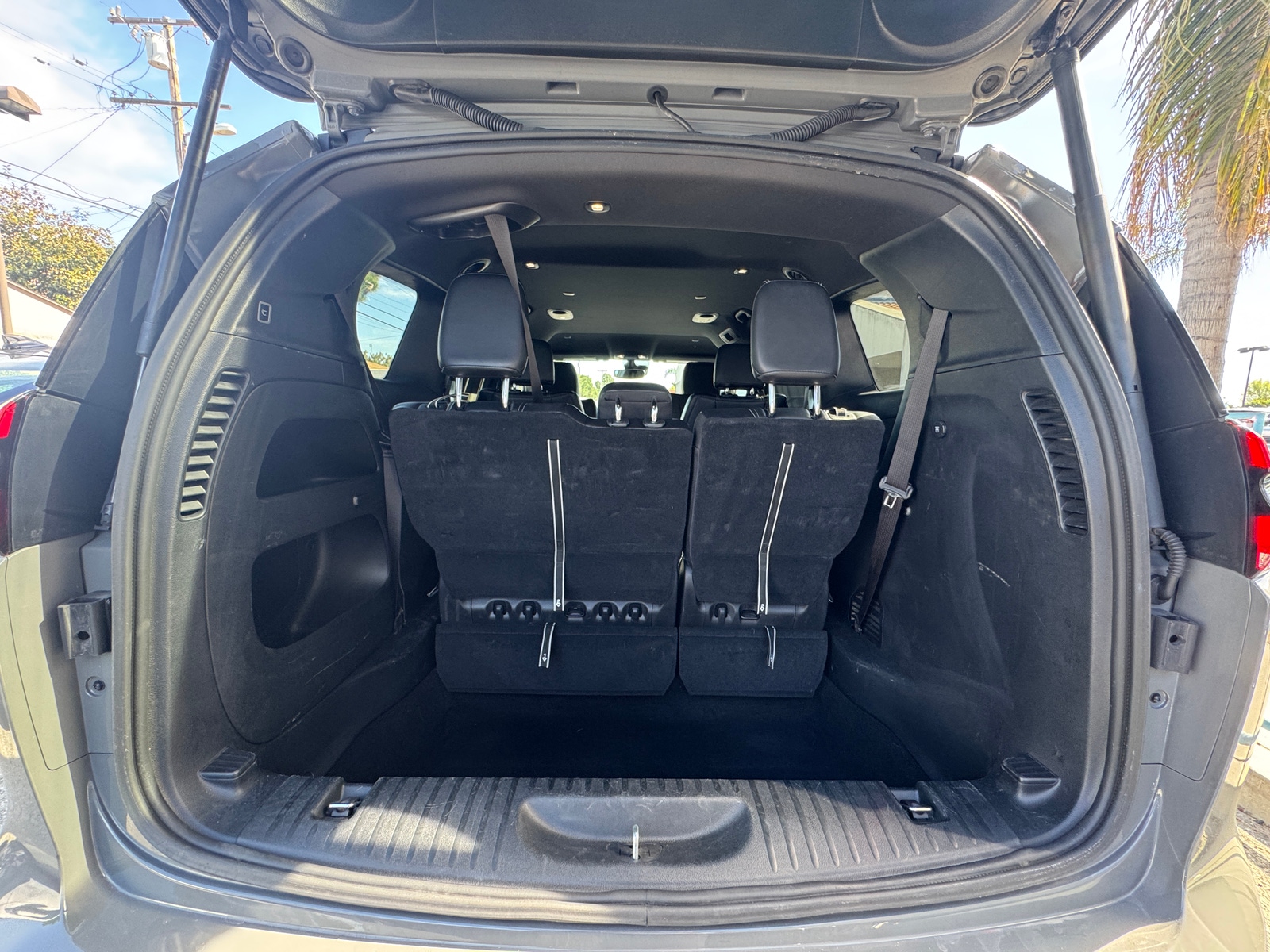 Thumbnail: 2025 Chrysler Pacifica - 6