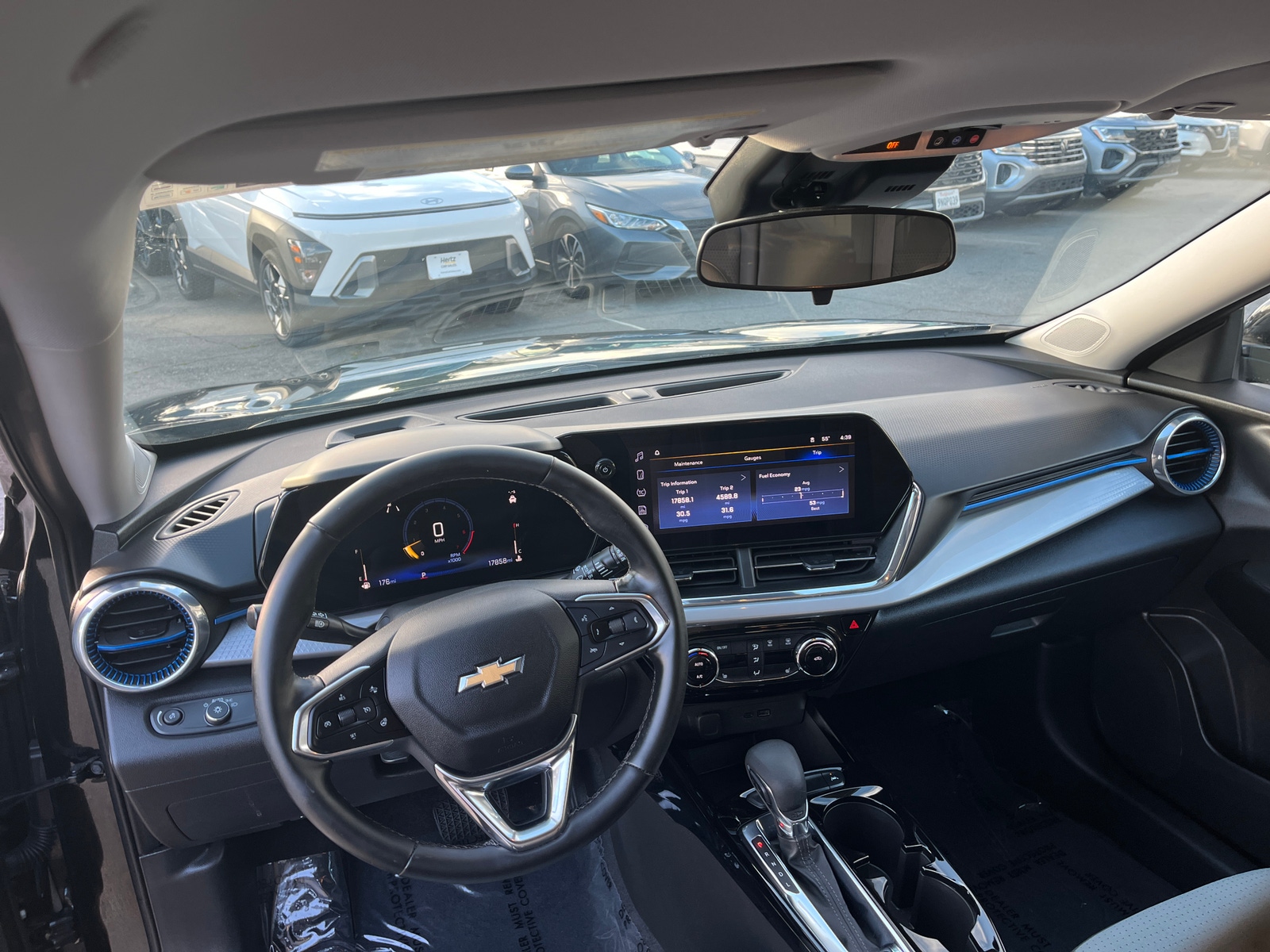 Thumbnail: 2025 Chevrolet Trax - 3