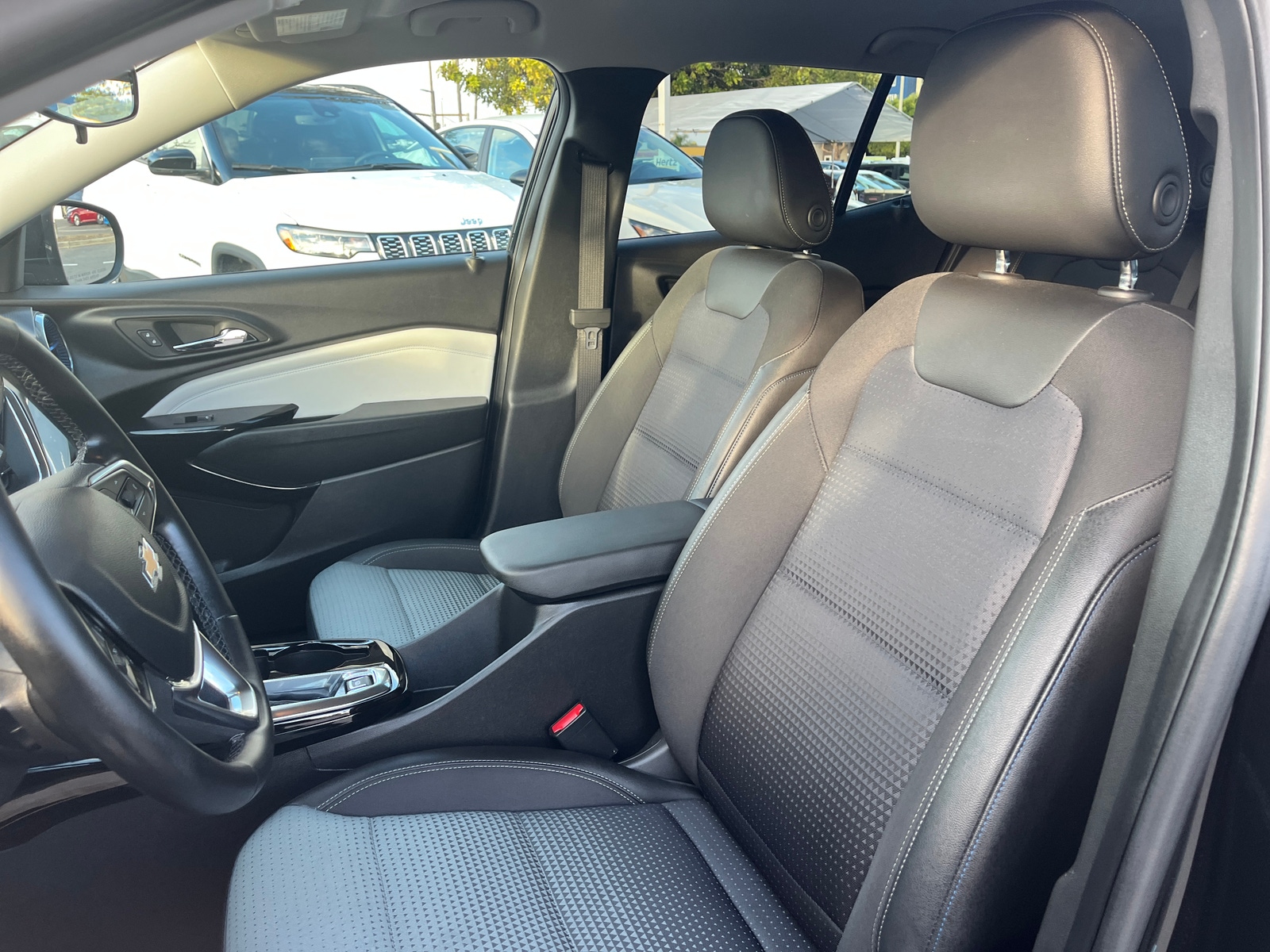 Thumbnail: 2025 Chevrolet Trax - 2