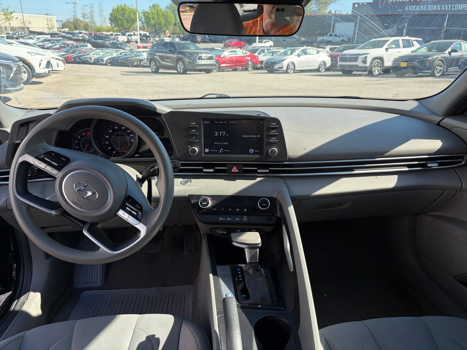 Thumbnail: 2023 Hyundai Elantra - 3