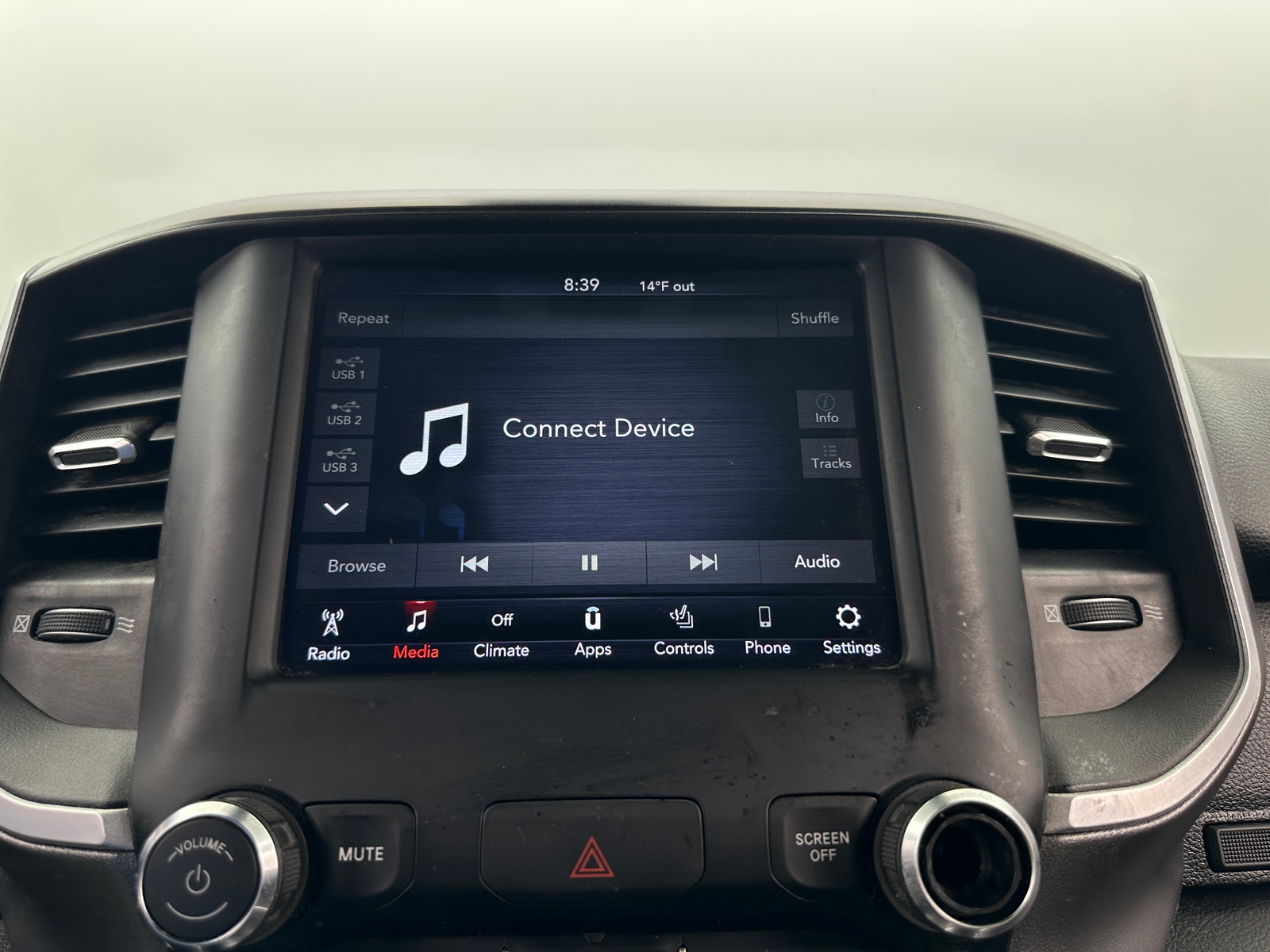 Thumbnail: 2020 RAM 1500 - 4