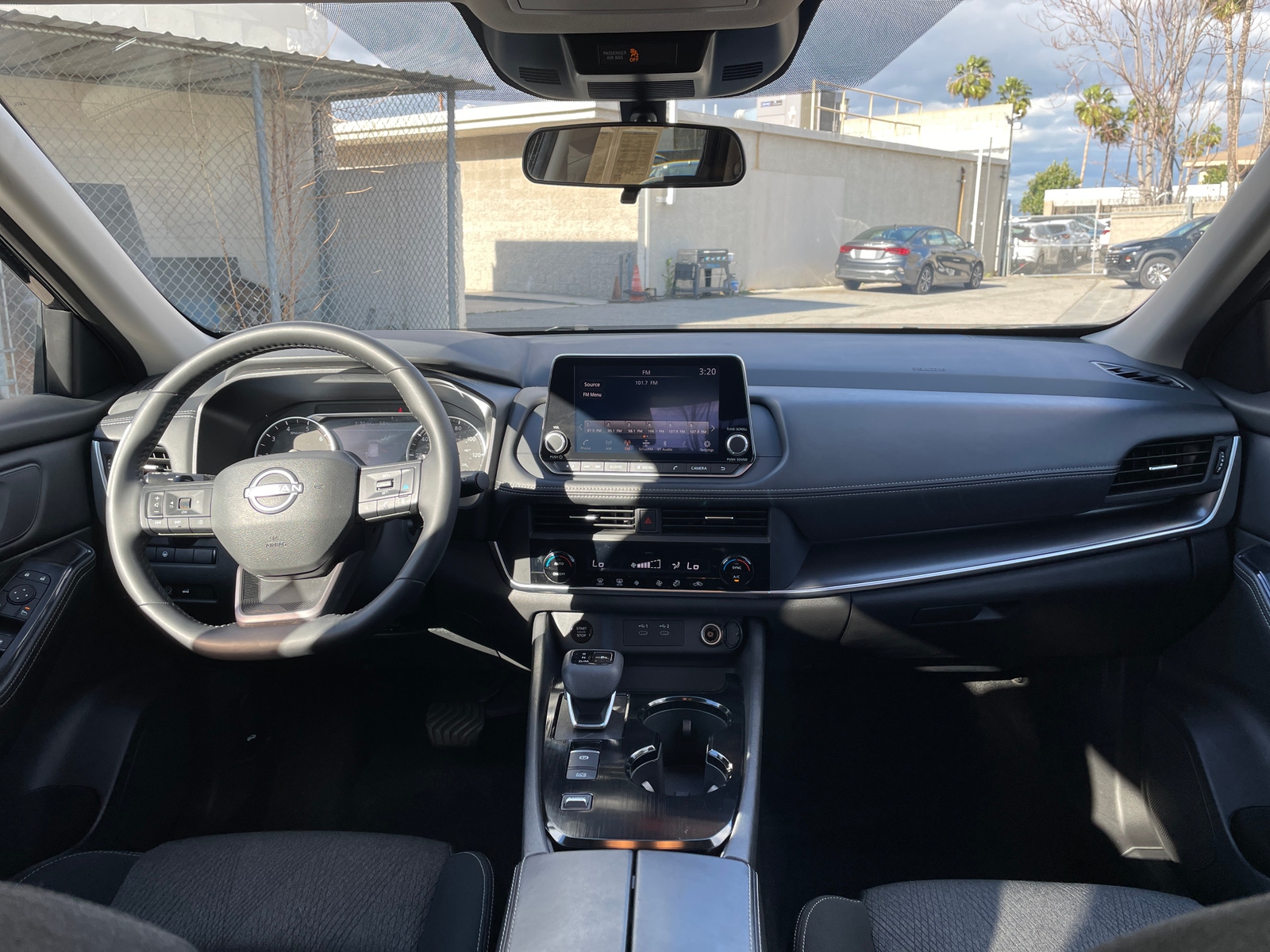 Thumbnail: 2025 Nissan Rogue - 3