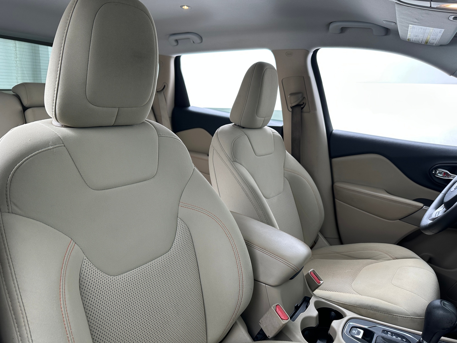 Thumbnail: 2020 Jeep Cherokee - 2