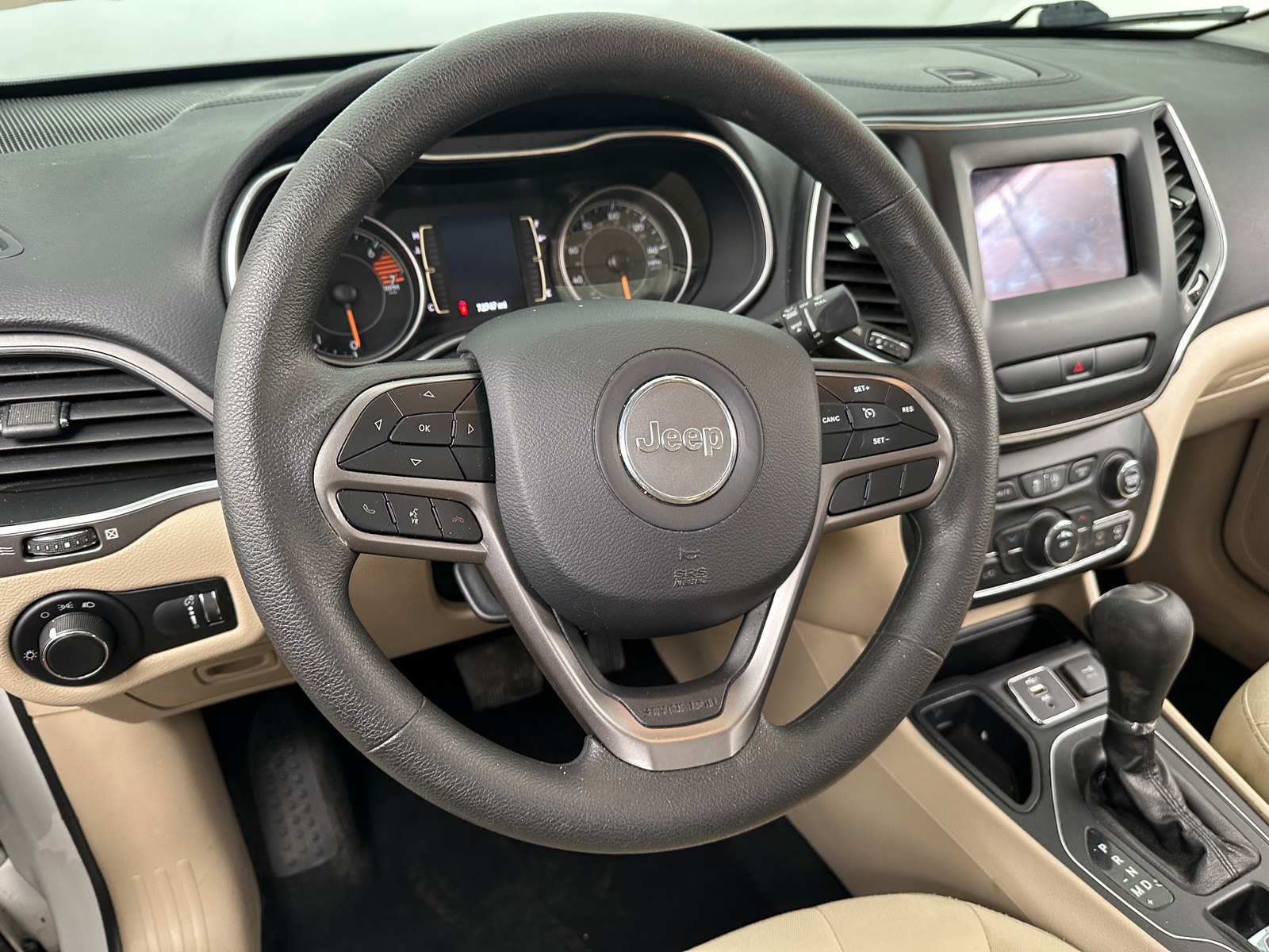 Thumbnail: 2020 Jeep Cherokee - 5