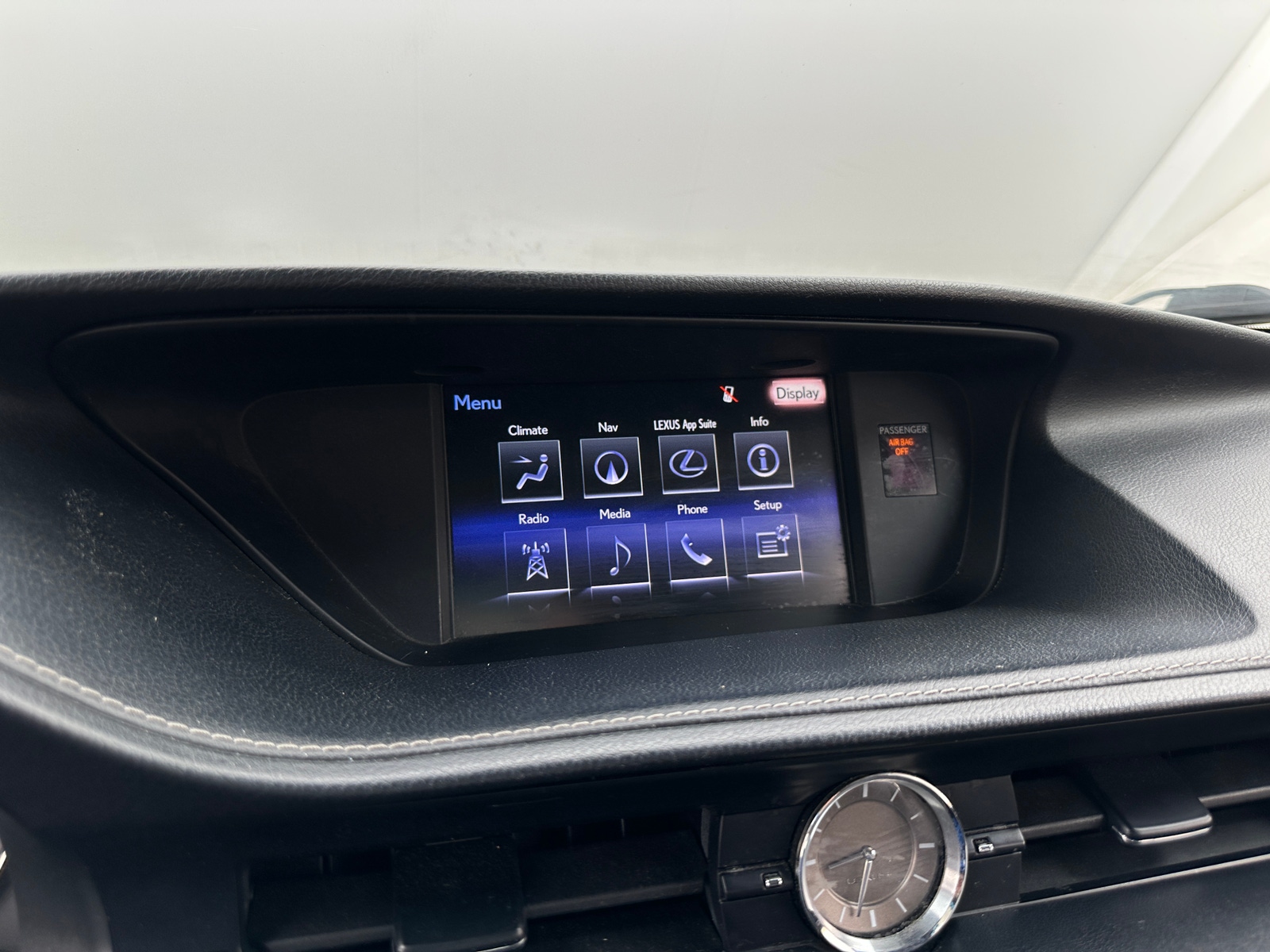 Thumbnail: 2016 Lexus ES - 3