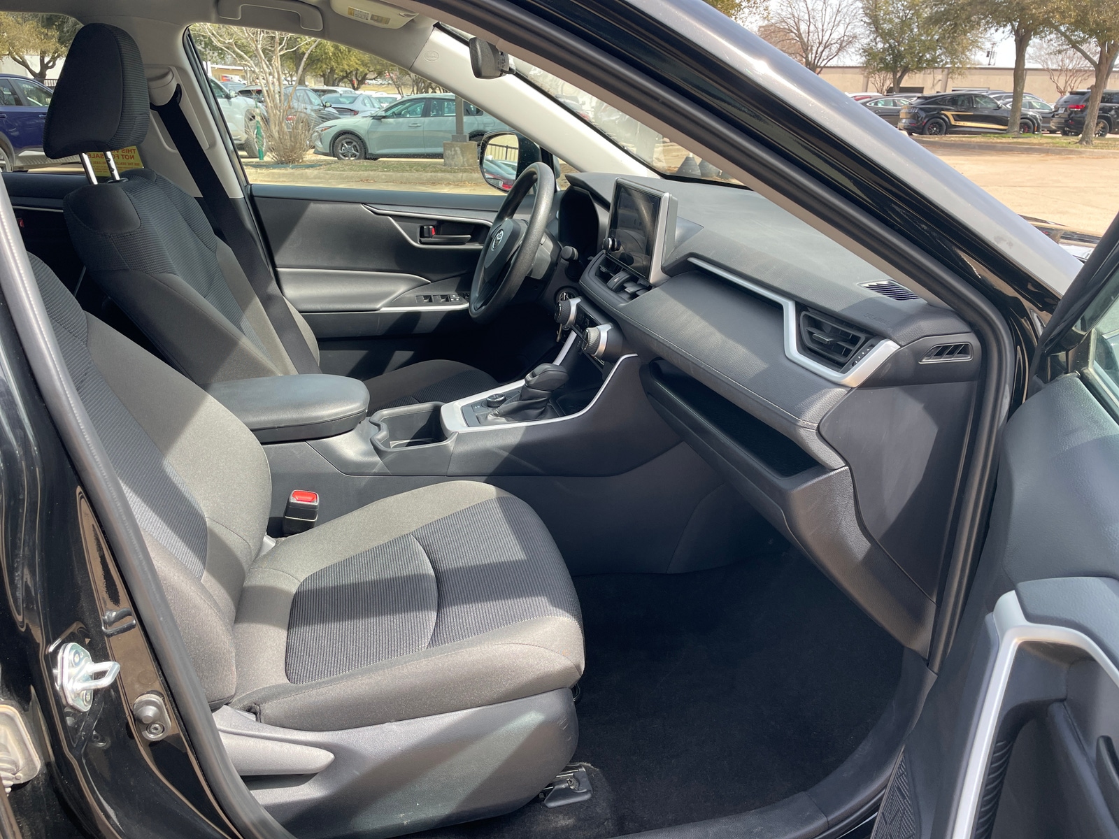 Thumbnail: 2025 Toyota RAV4 - 2