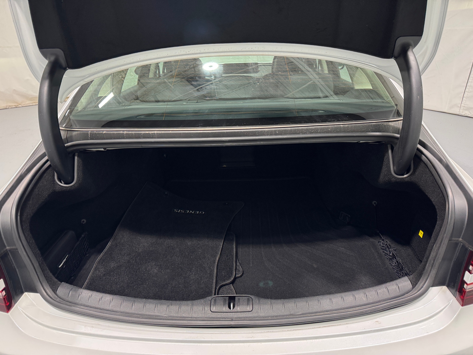 Thumbnail: 2024 Genesis G80 - 6