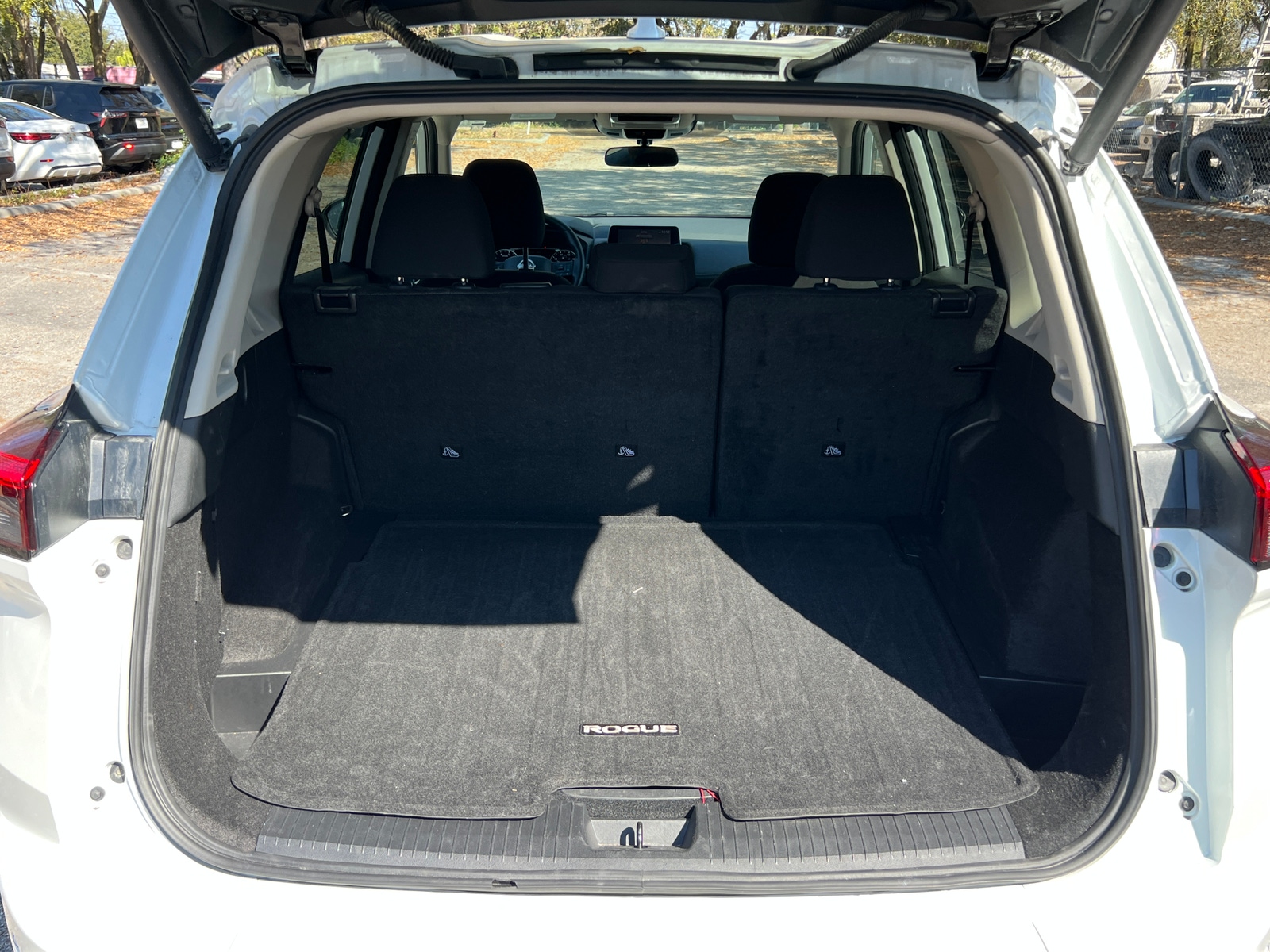 Thumbnail: 2025 Nissan Rogue - 4