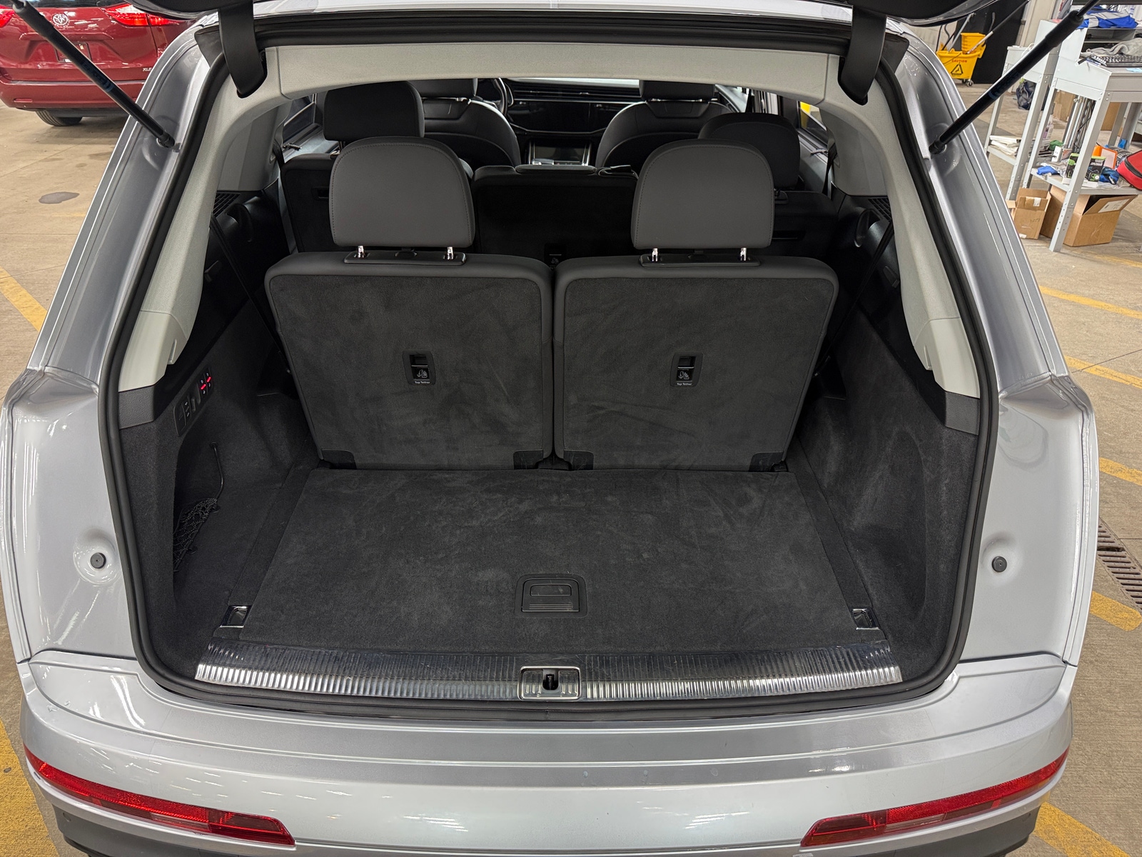 Thumbnail: 2020 Audi Q7 - 6