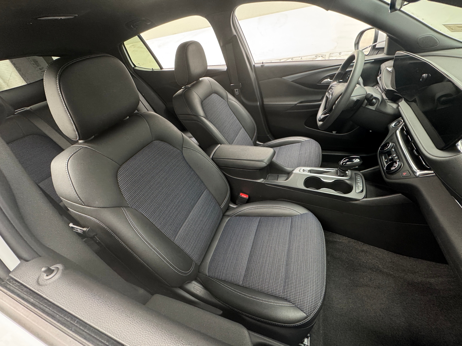 Thumbnail: 2025 Buick Envista - 2