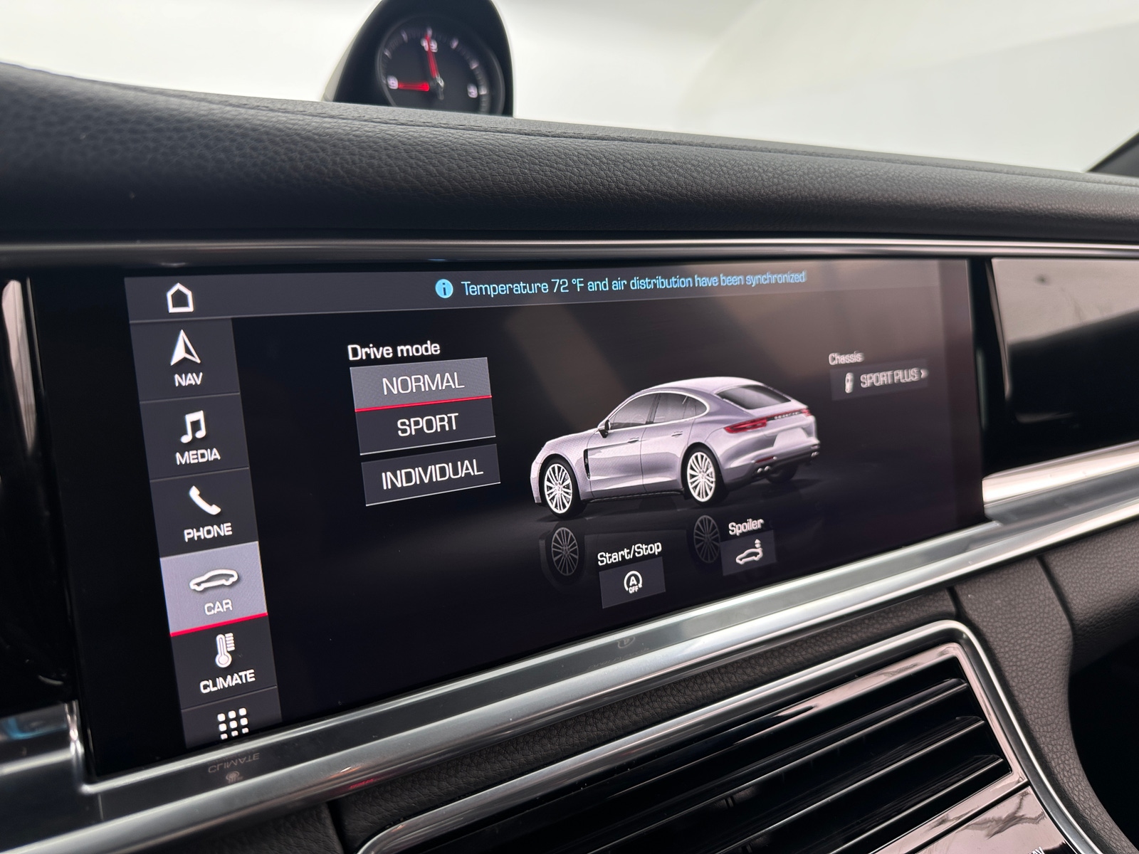 Thumbnail: 2019 Porsche Panamera - 3