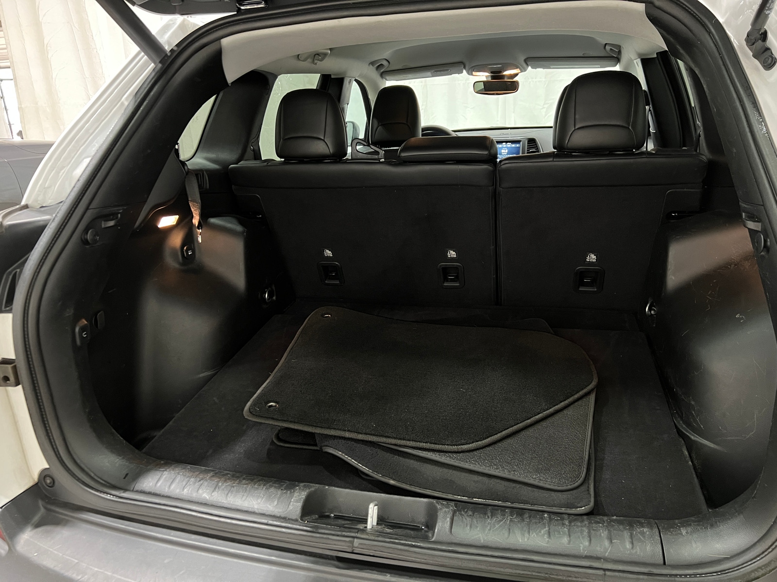 Thumbnail: 2022 Jeep Cherokee - 6