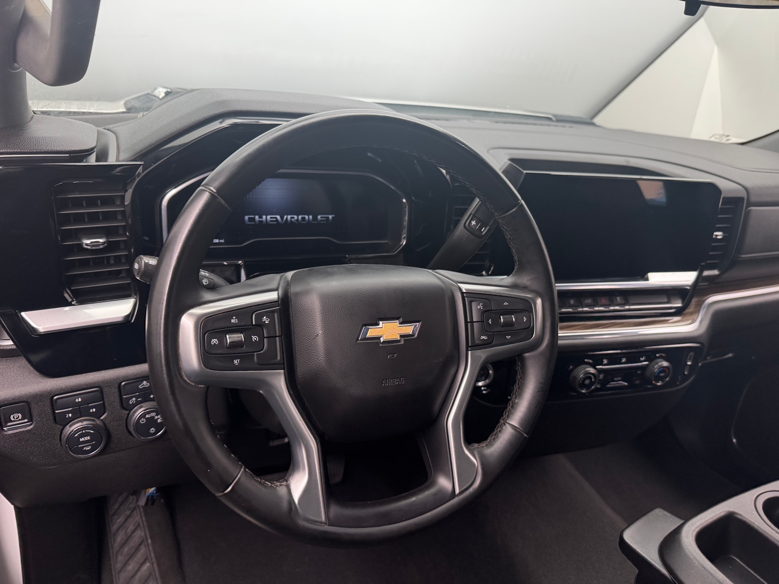 Thumbnail: 2024 Chevrolet Silverado 2500 - 5