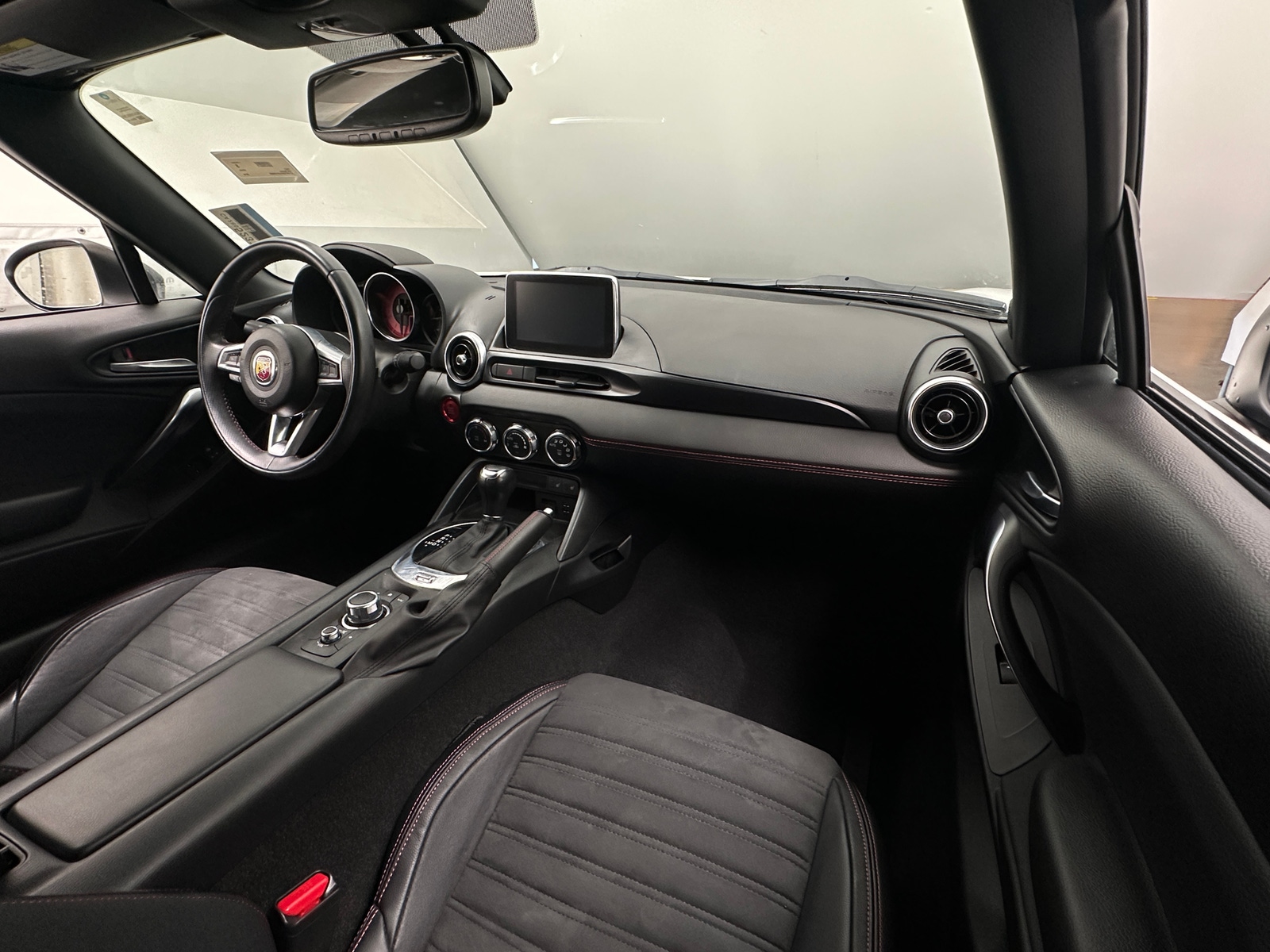 Thumbnail: 2018 Fiat 124 Spider - 2