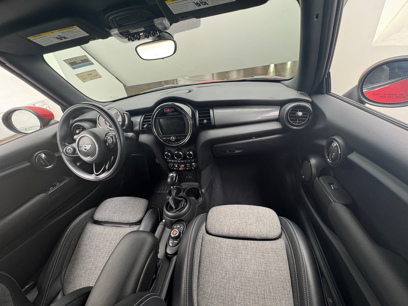 Thumbnail: 2018 MINI Cooper Convertible - 3