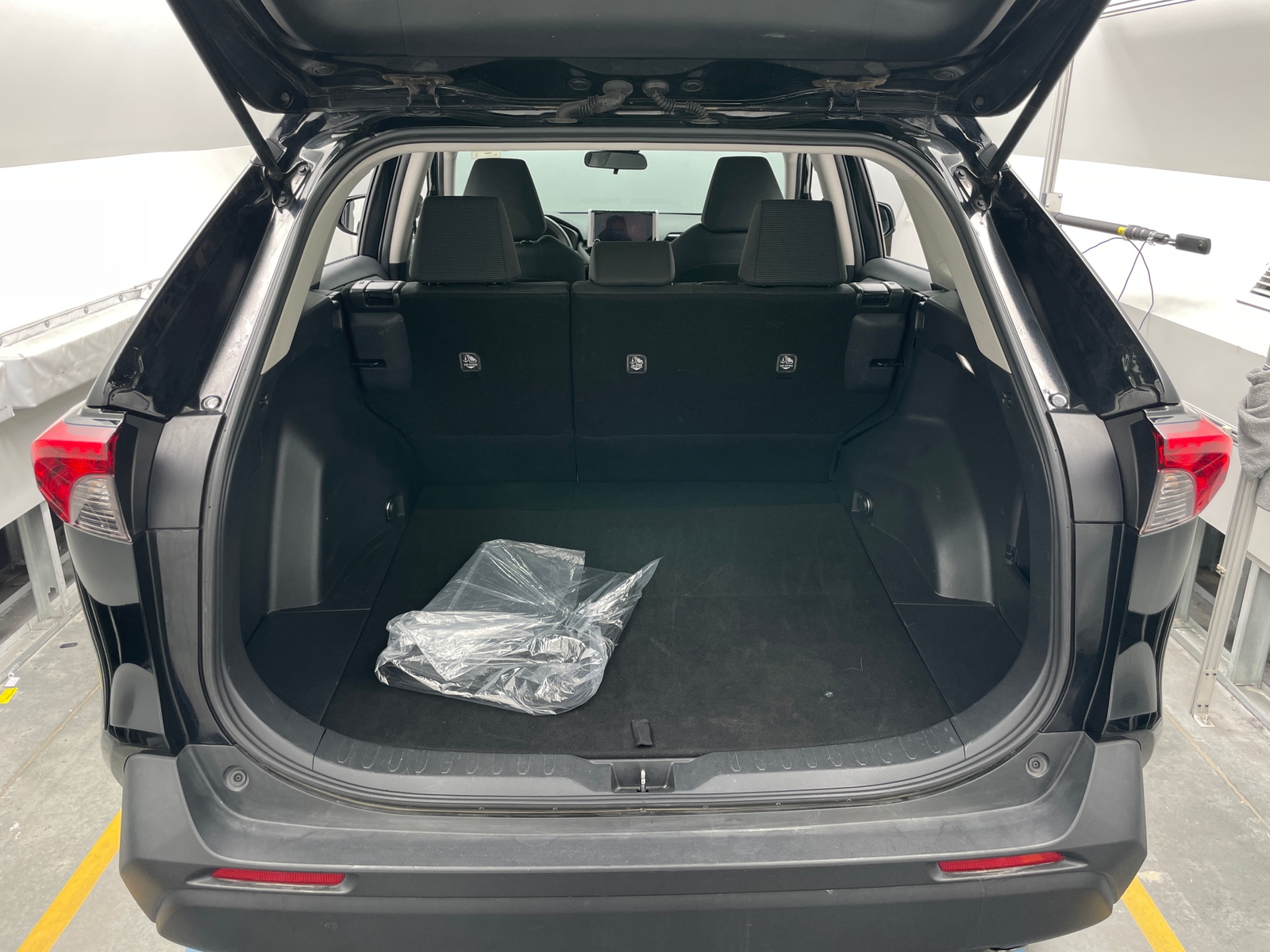 Thumbnail: 2024 Toyota RAV4 - 7